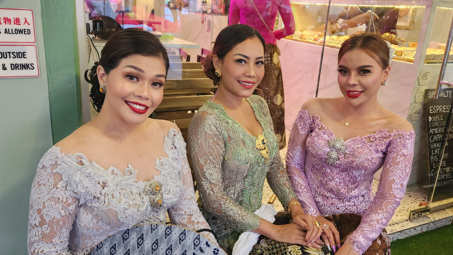 All The Picture its Our Kebaya Exclusive very limited size and colours. More available designs at our store.
More info DM us or highly recommend come to our store at City Plaza #02-115/116.