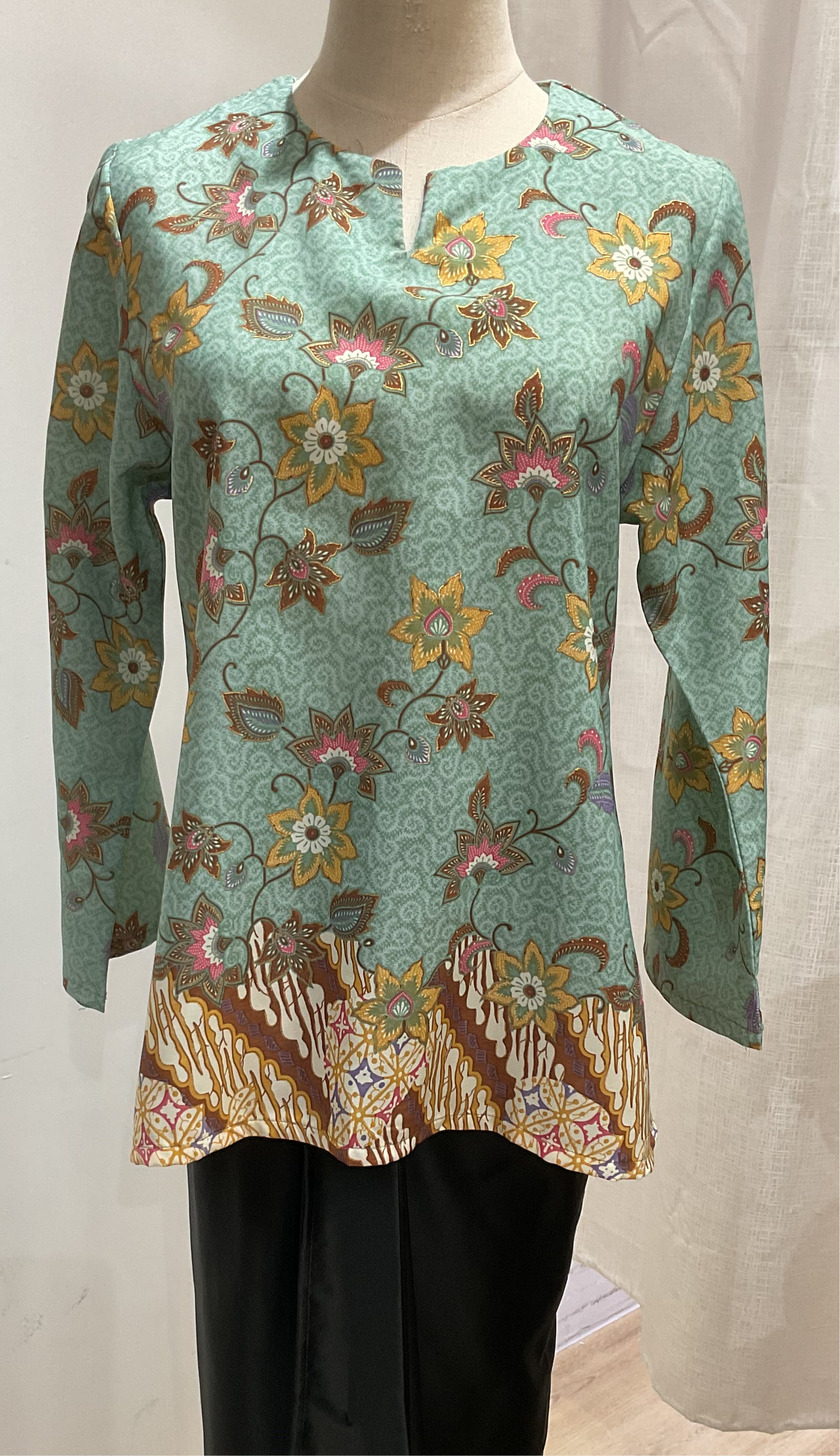 Opah Batik Top
