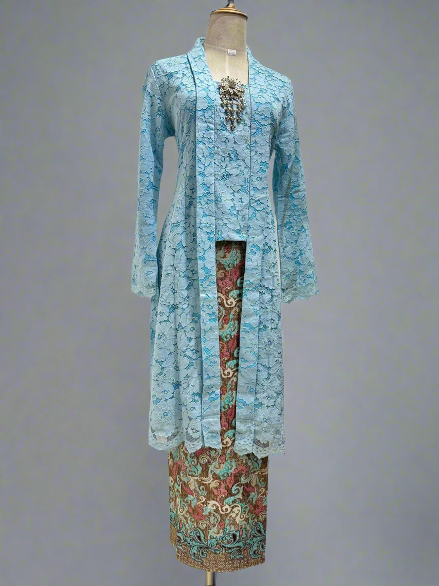 Kebaya Kota Baru