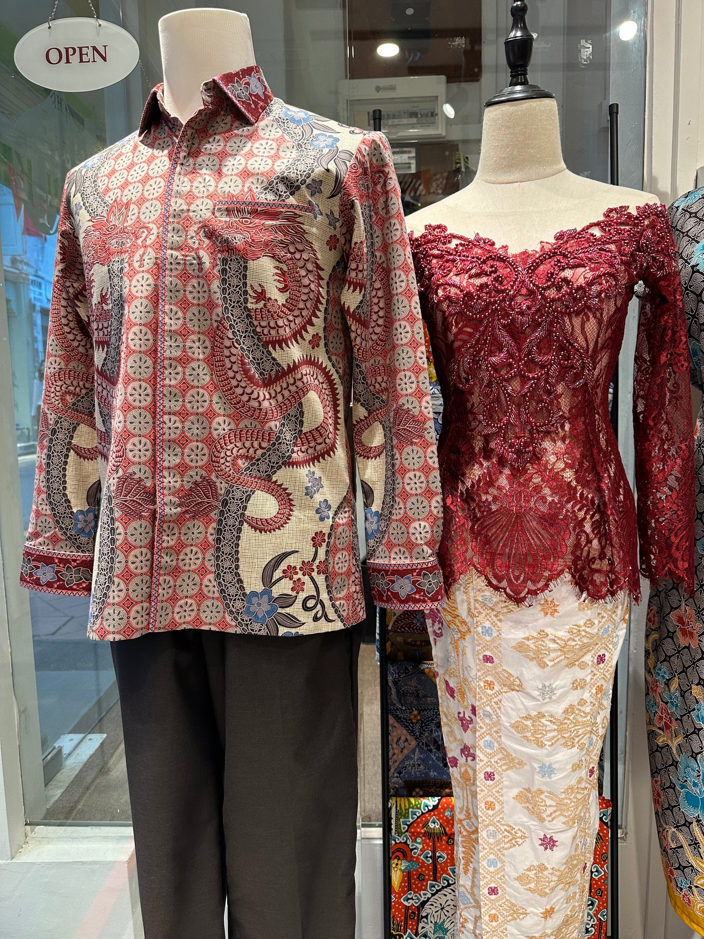 All The Picture its Our Kebaya Exclusive very limited size and colours. More available designs at our store.
More info DM us or highly recommend come to our store at City Plaza #02-115/116.