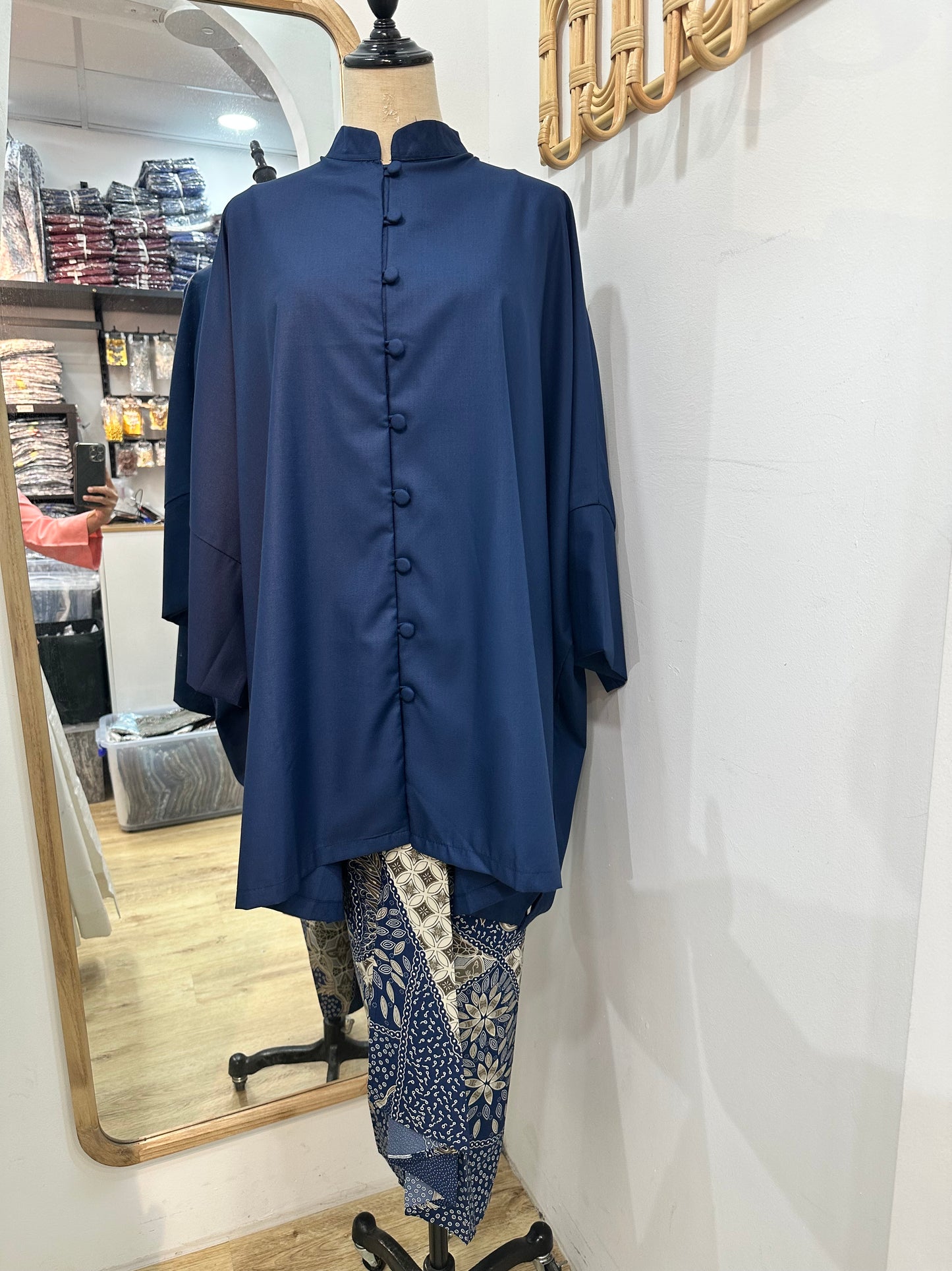 Hana Top