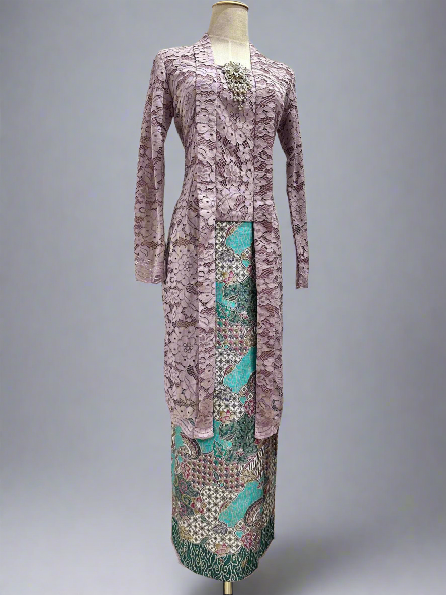 Kebaya Kota Baru