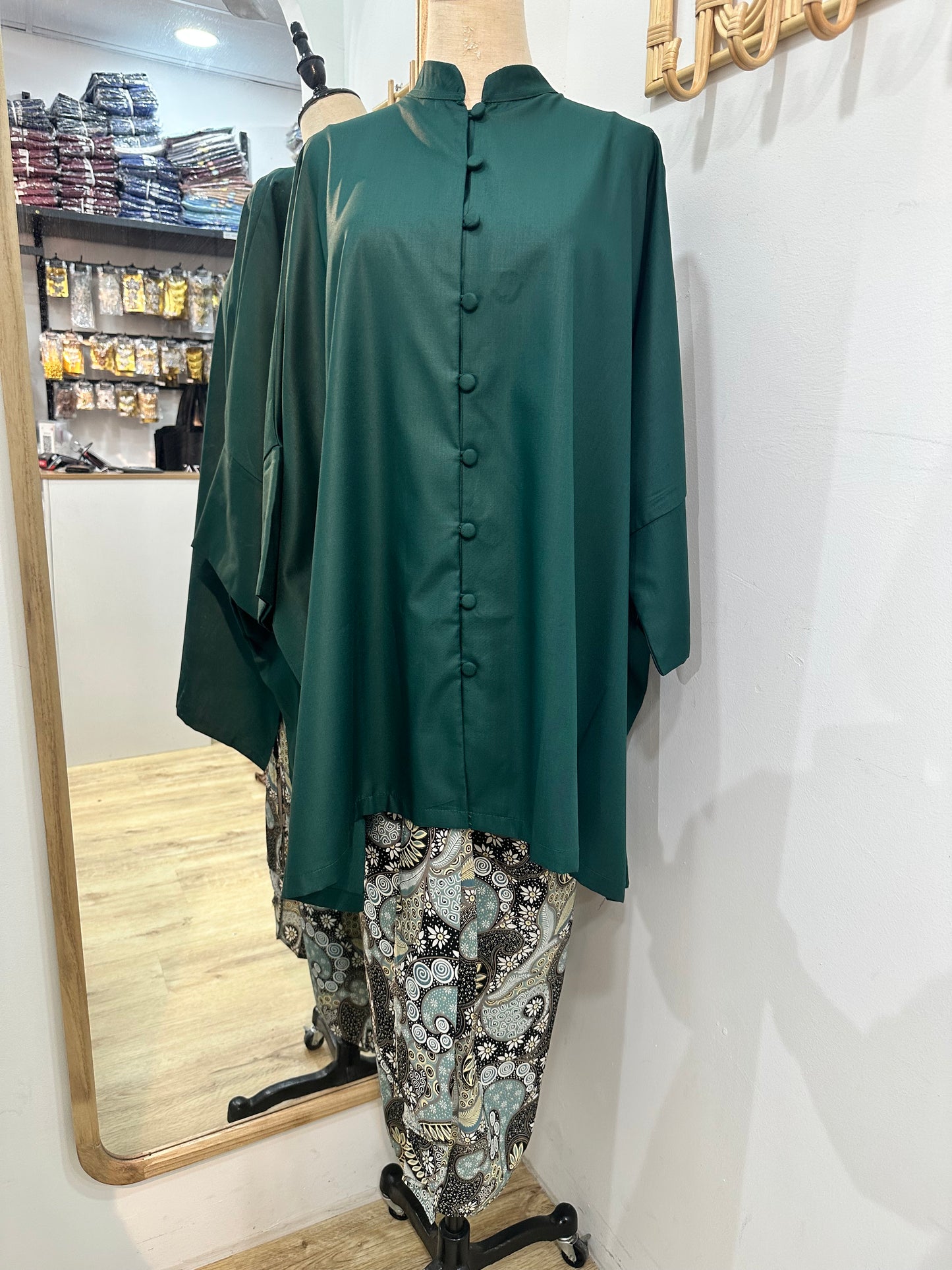 Hana Top