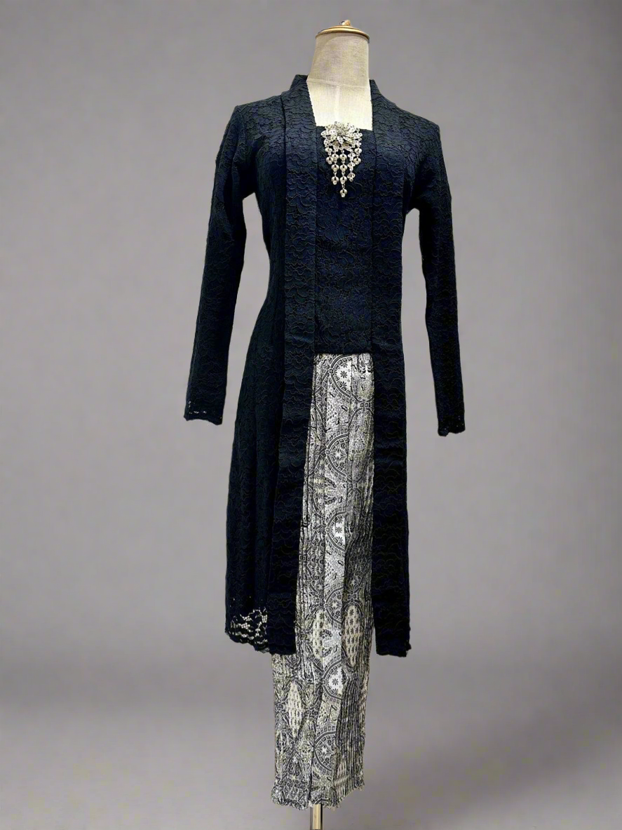 Kebaya Kota Baru