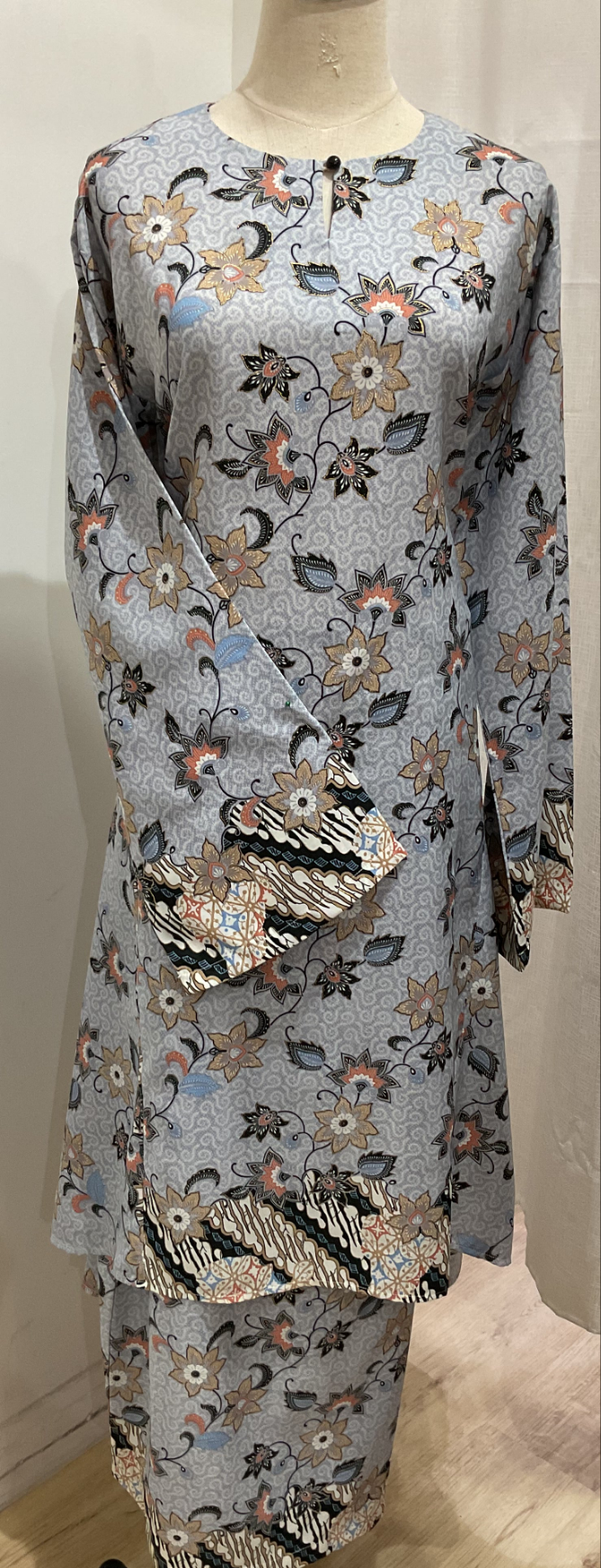 Kurung Pemo Batik Set