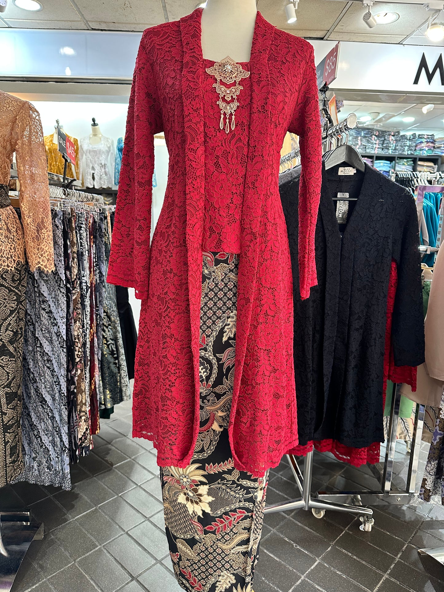 *Accessories and Sarong/Skirt sold separately.
*Product colour may slightly vary due to photographic lighting sources or your mointor setting. The actual size may vary as many of the products we produce are hand made. Please allow (0.05 to 0.1 inches) size variance.