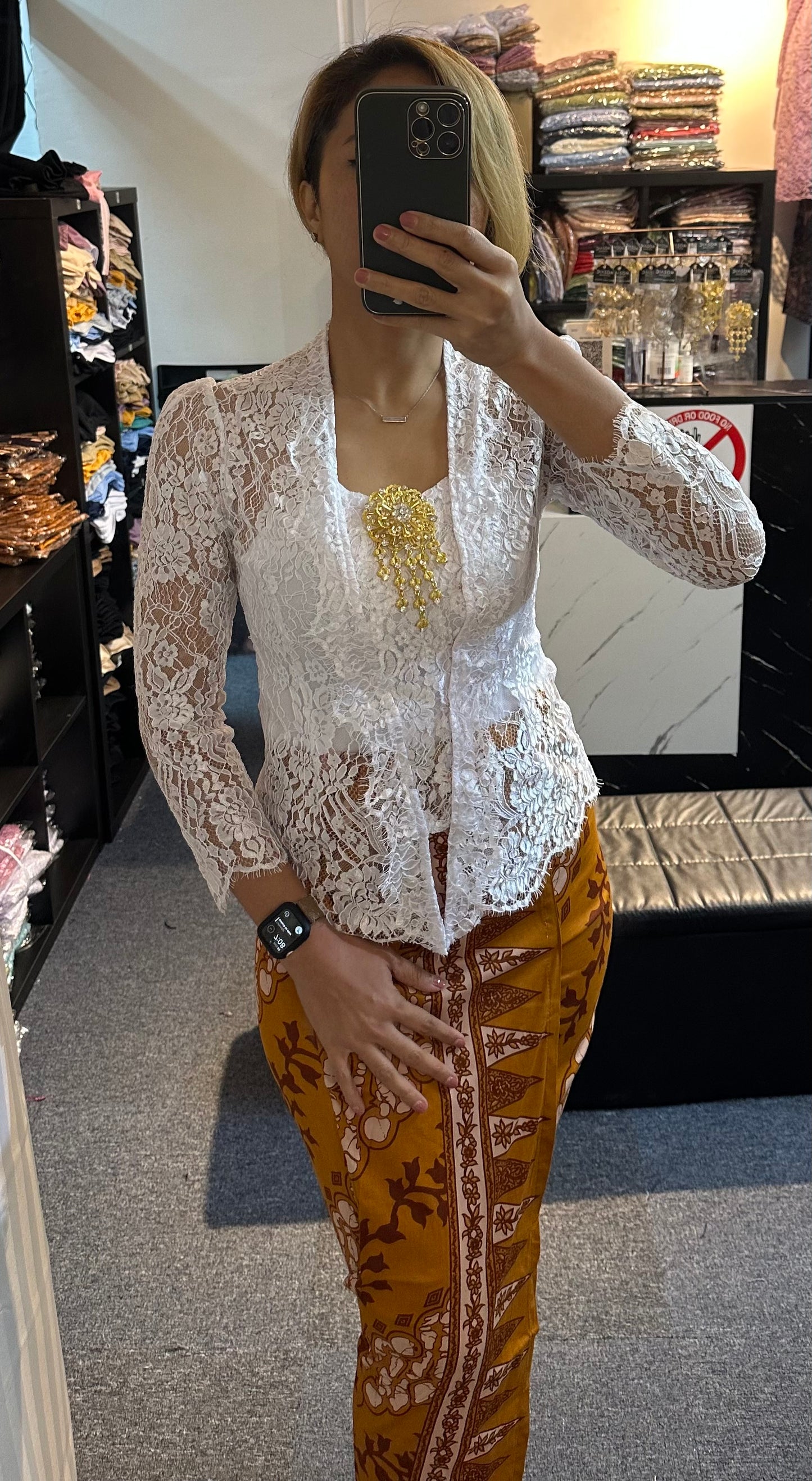 *Accessories and Sarong/Skirt sold separately.
*Product colour may slightly vary due to photographic lighting sources or your mointor setting. The actual size may vary as many of the products we produce are hand made. Please allow (0.05 to 0.1 inches) size variance.