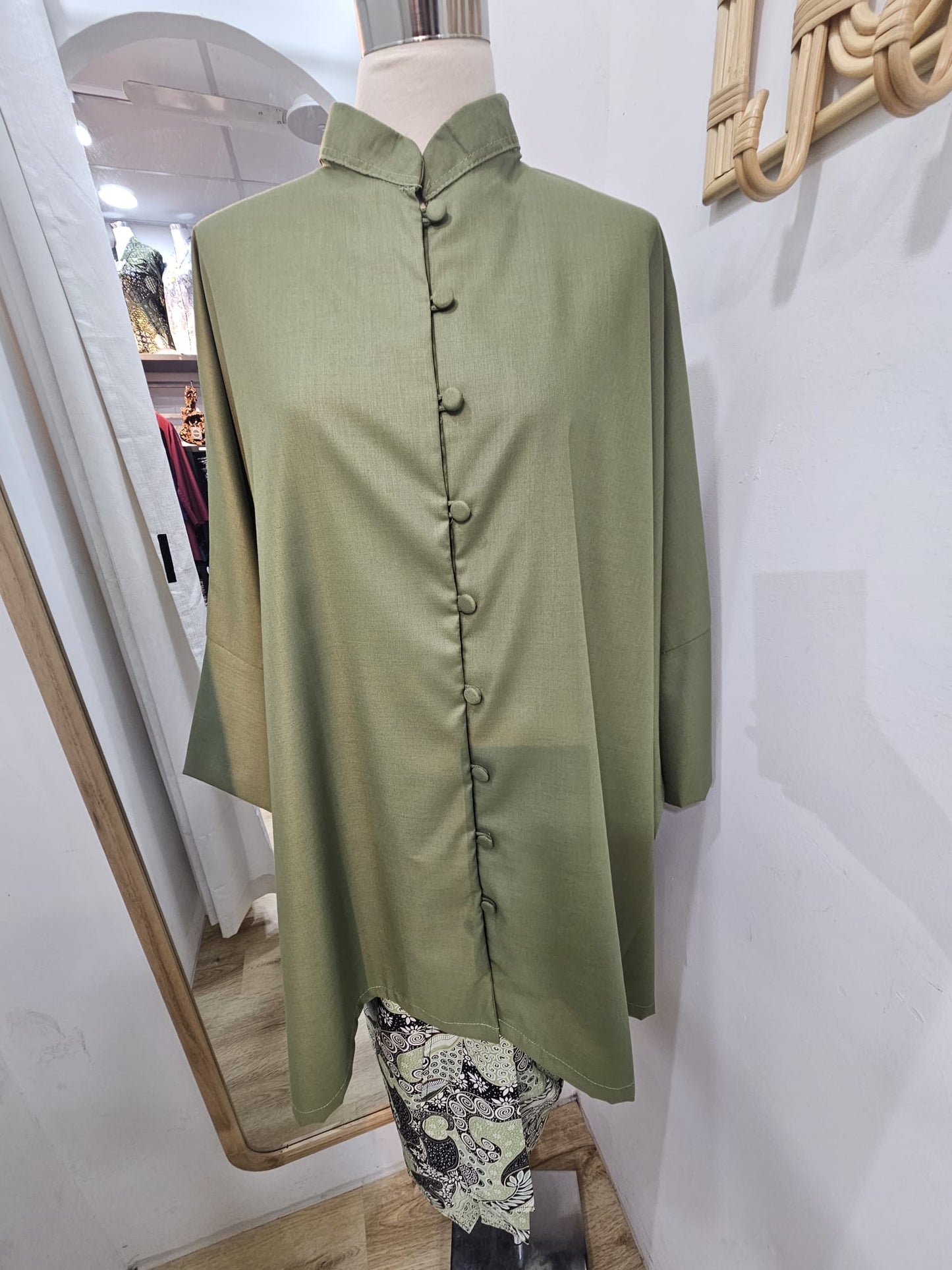 Hana Top