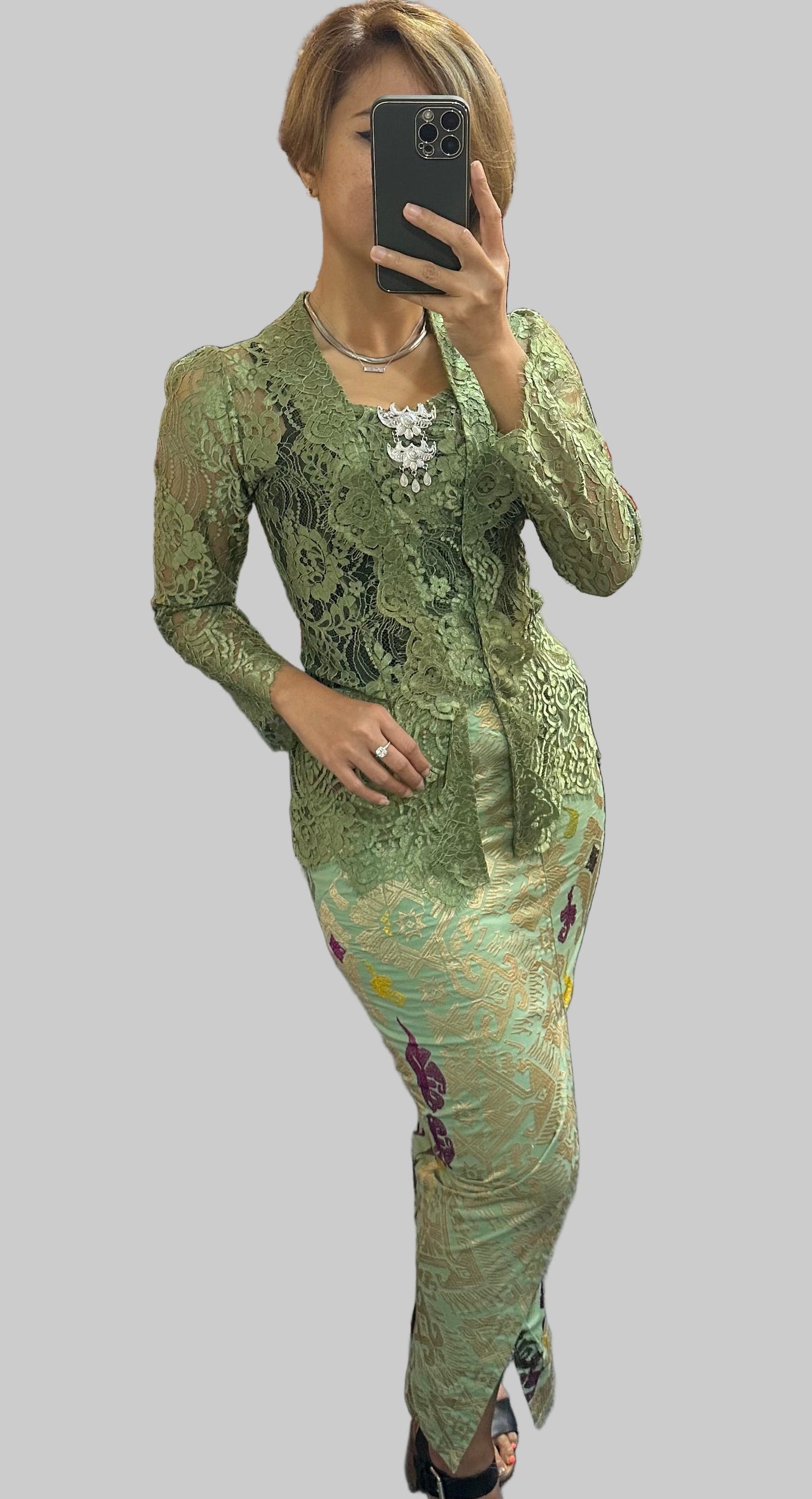 *Accessories and Sarong/Skirt sold separately.
*Product colour may slightly vary due to photographic lighting sources or your mointor setting. The actual size may vary as many of the products we produce are hand made. Please allow (0.05 to 0.1 inches) size variance.