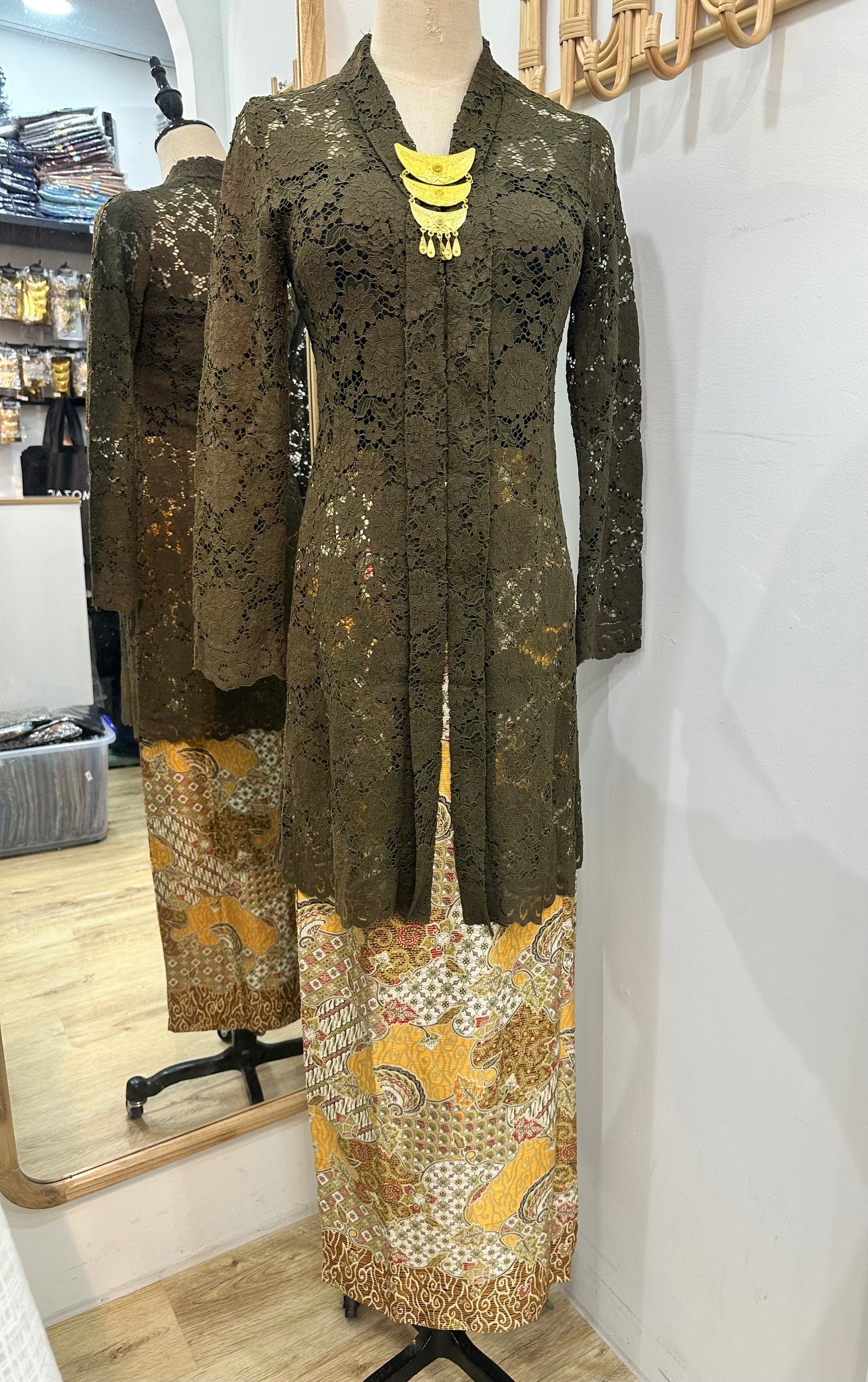 Kebaya Sekar