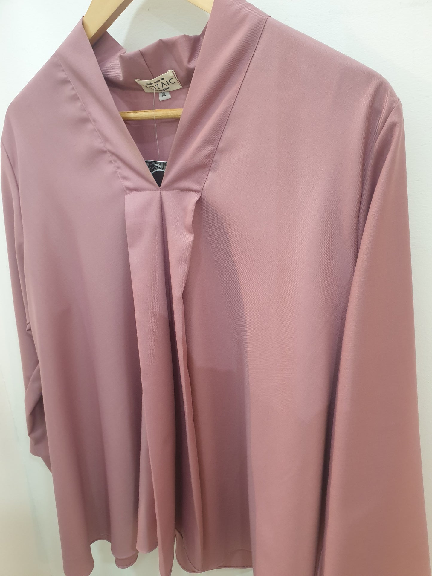 Nabila Top