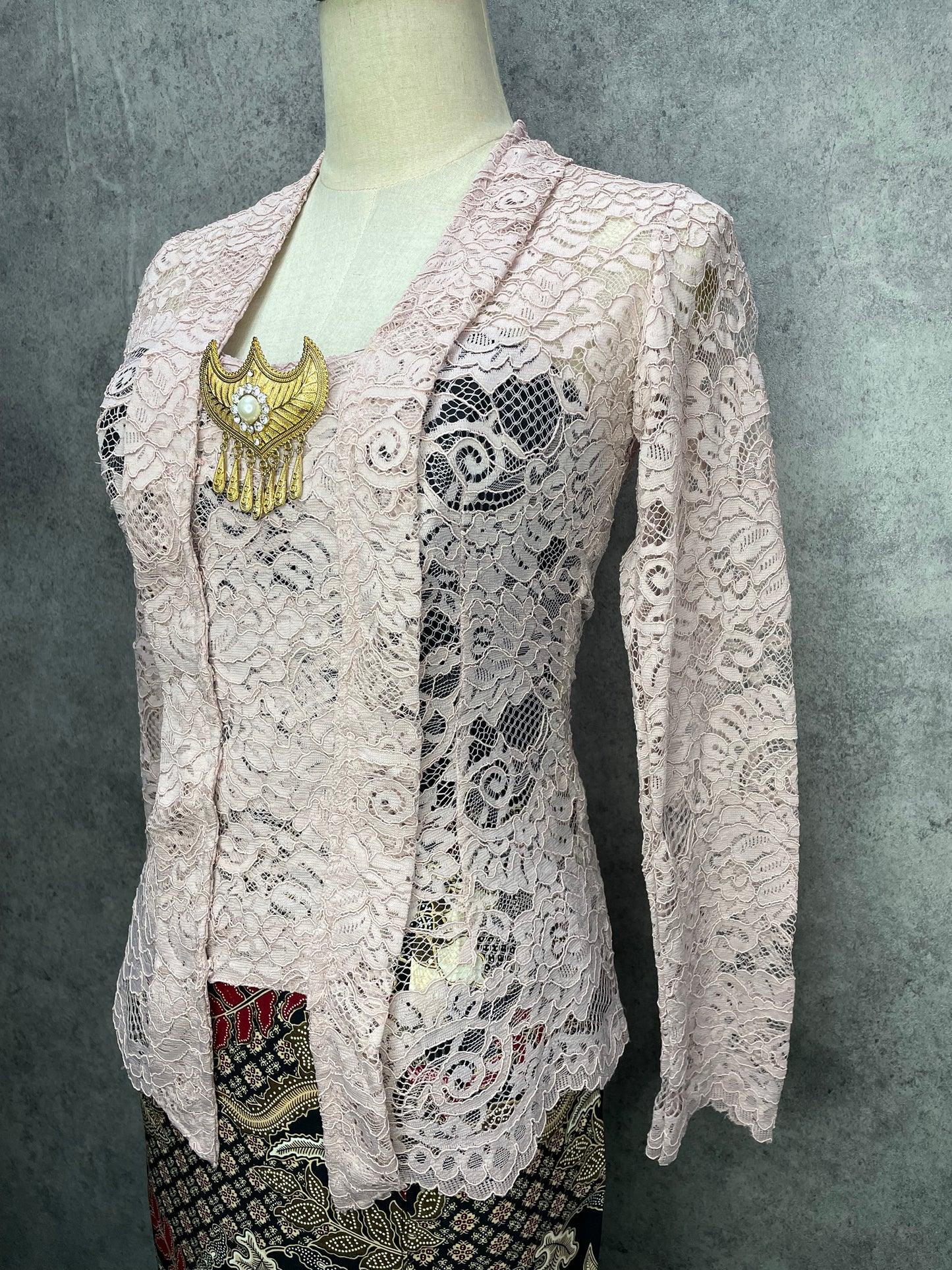 Kebaya Lusiana