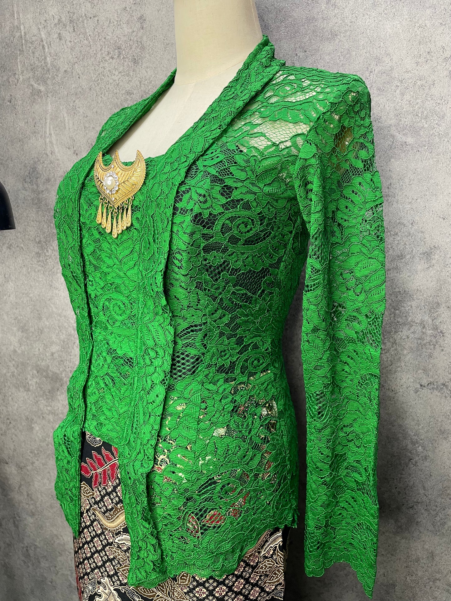 Kebaya Lusiana