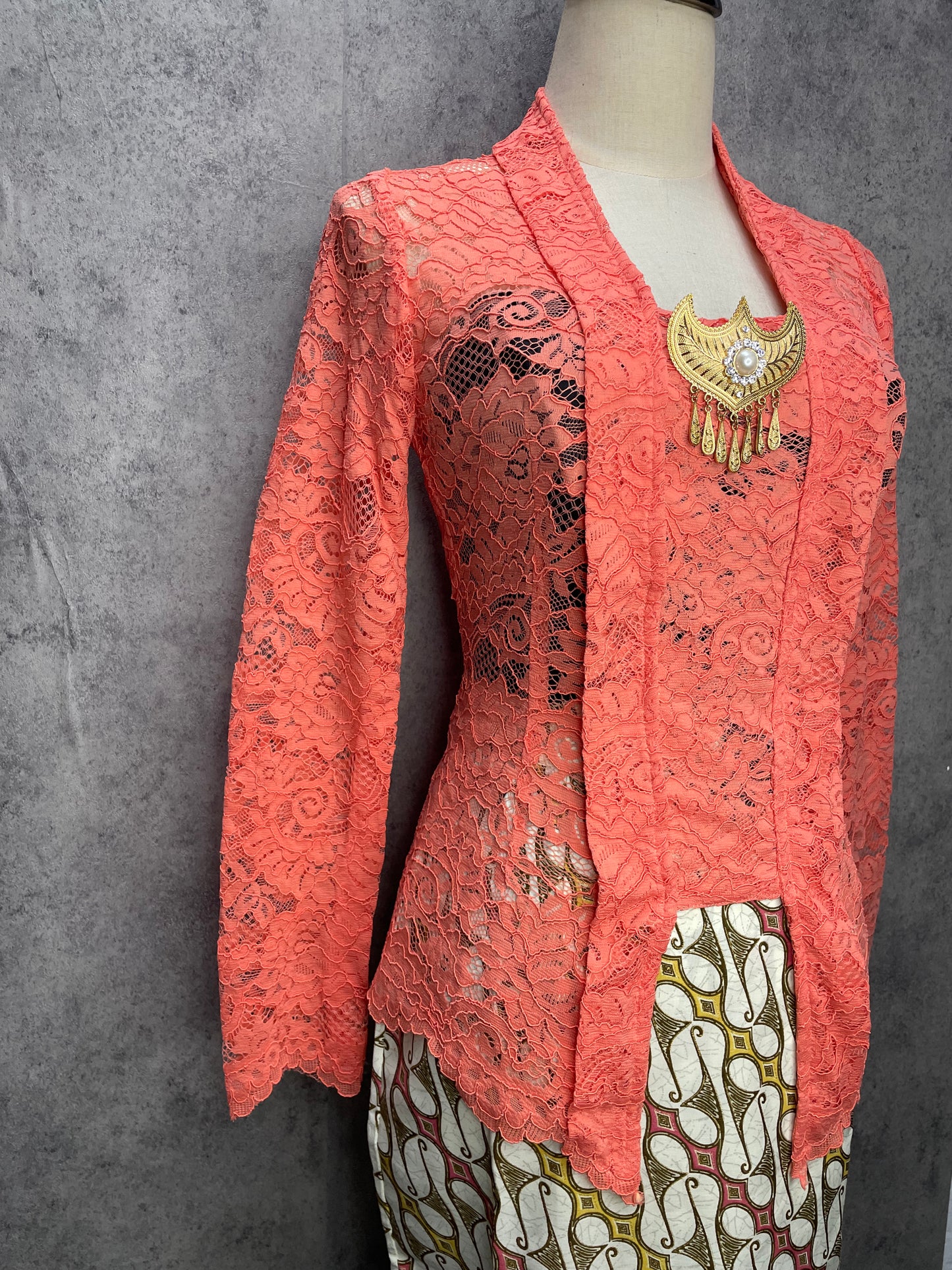 Kebaya Lusiana