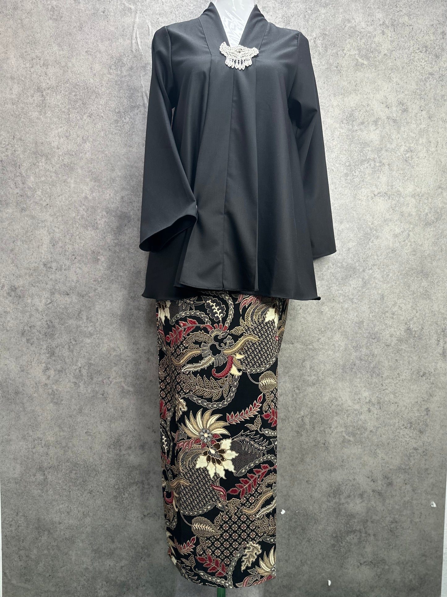 Nabila Top