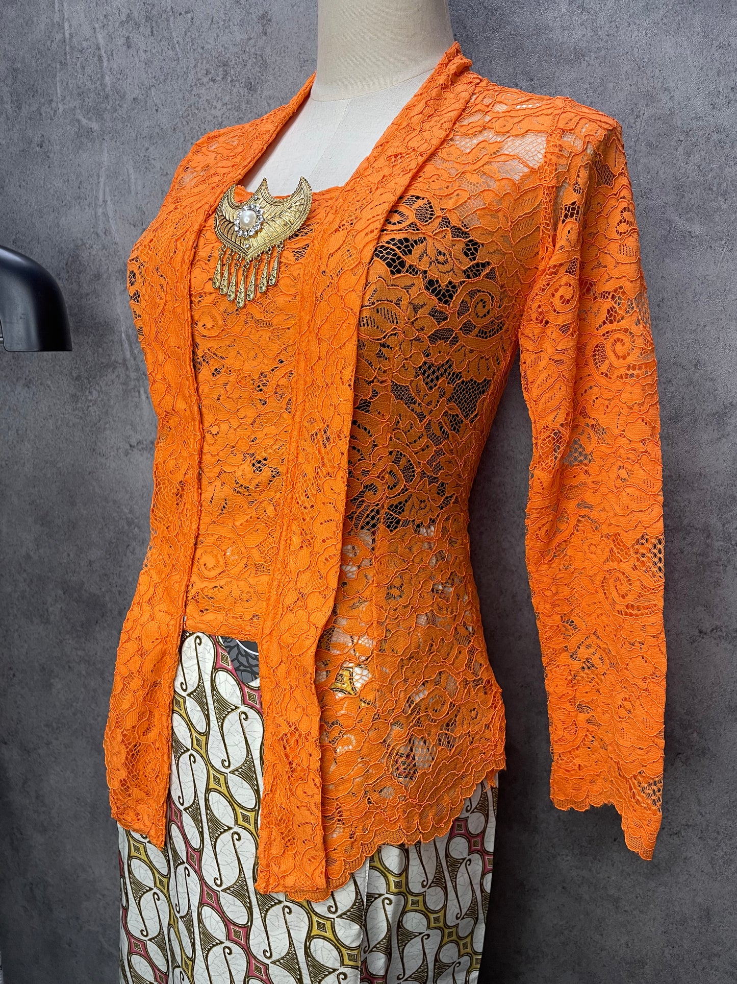 Kebaya Lusiana