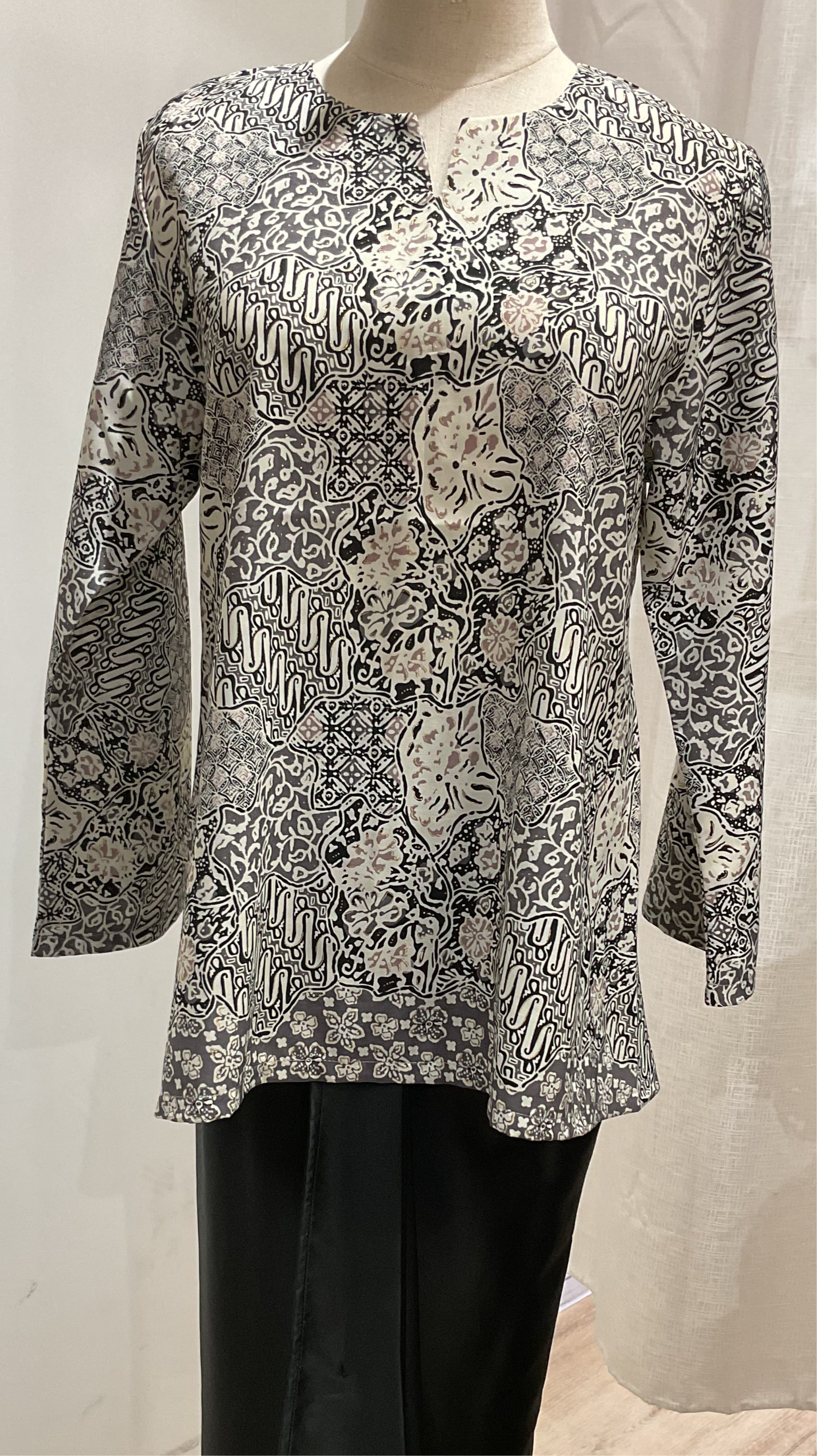 Batik Opah  Top