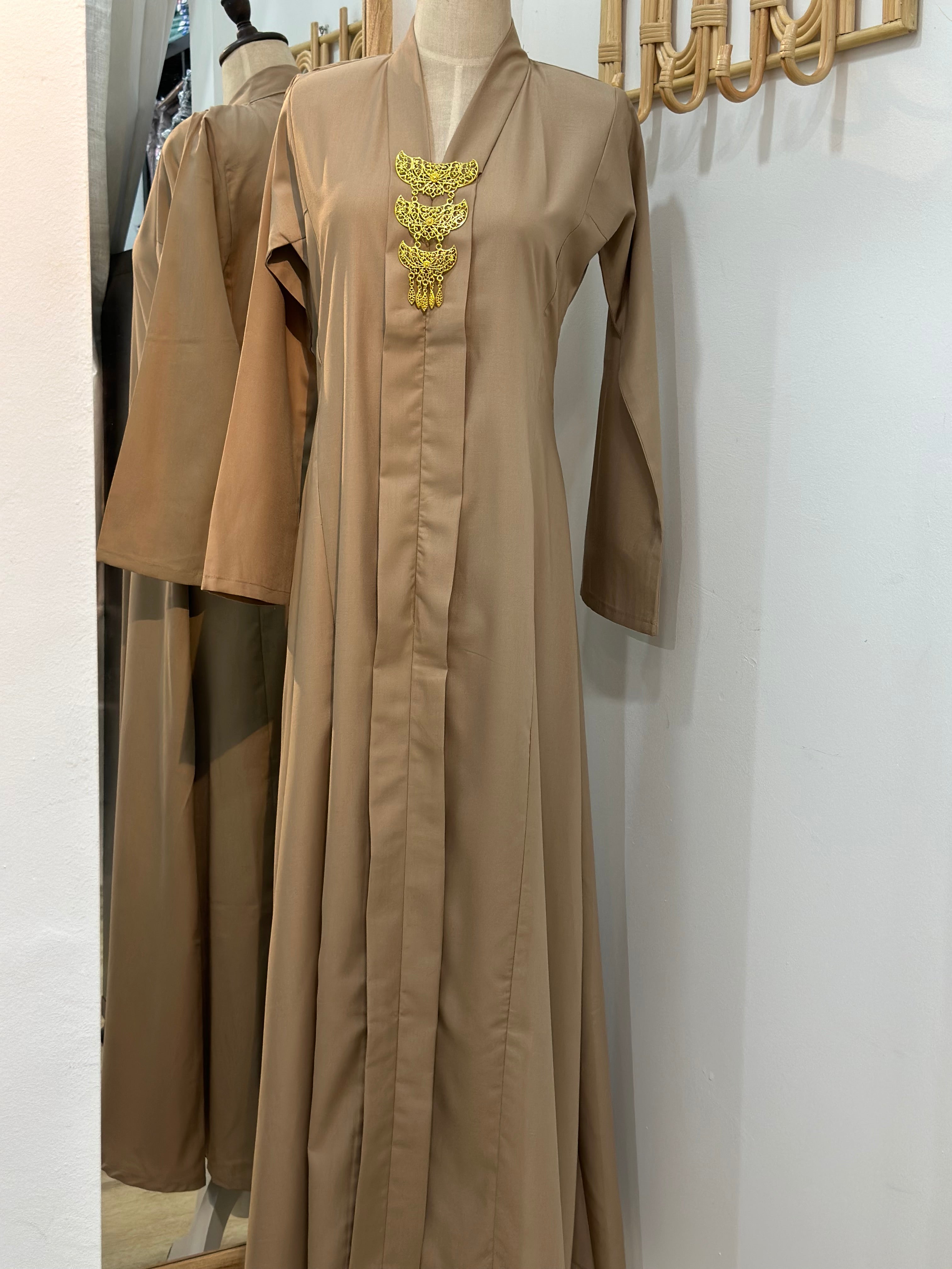 *Accessories sold separately.
*Product colour may slightly vary due to photographic lighting sources or your mointor setting. The actual size may vary as many of the products we produce are hand made. Please allow (0.05 to 0.1 inches) size variance.