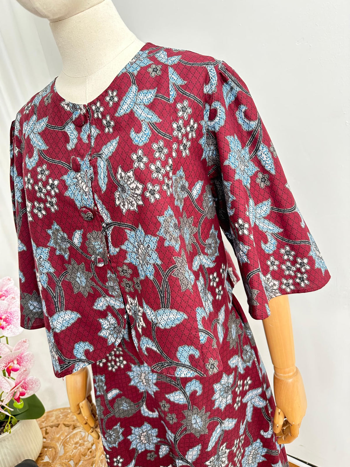 Top Nona