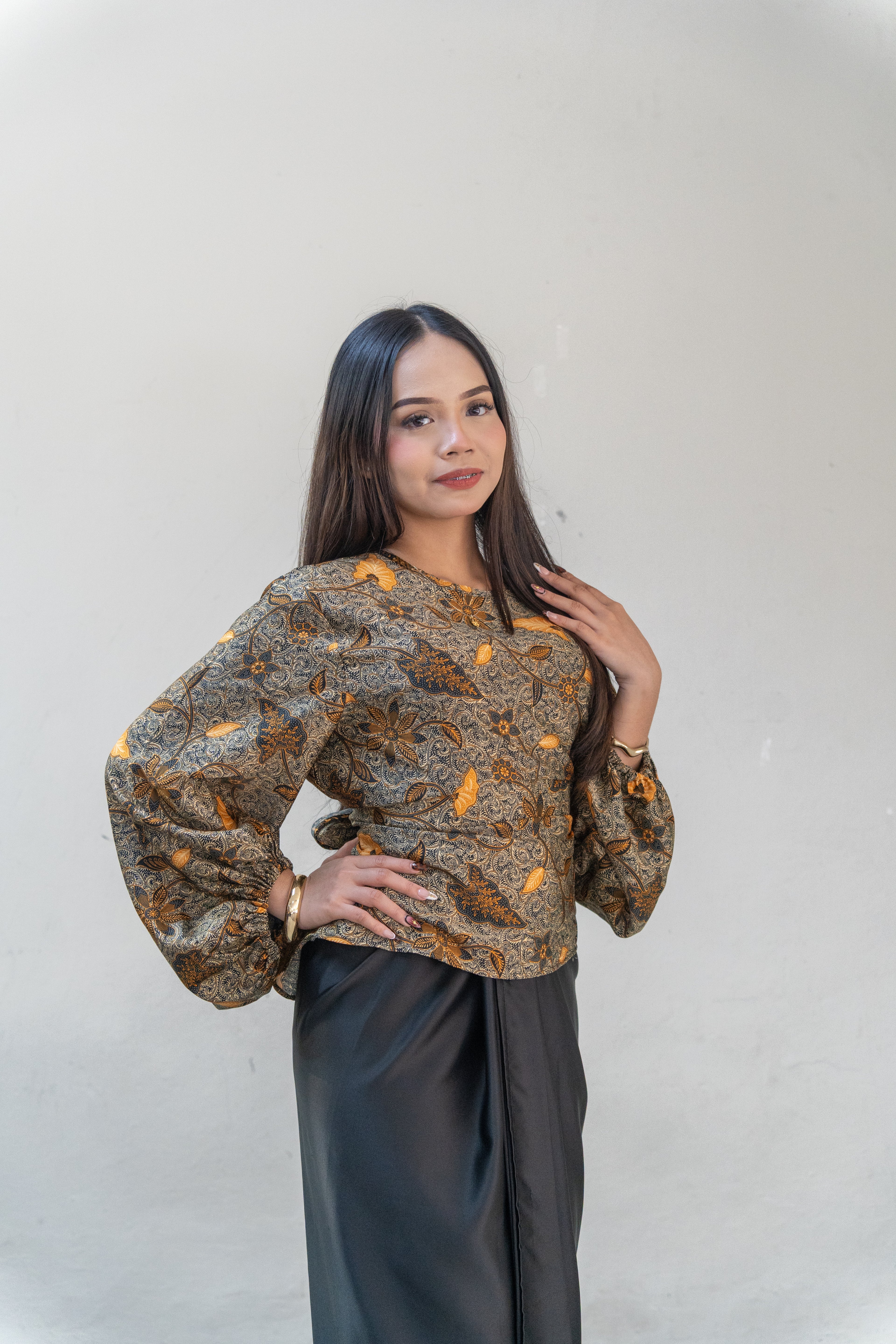 Top Aluna