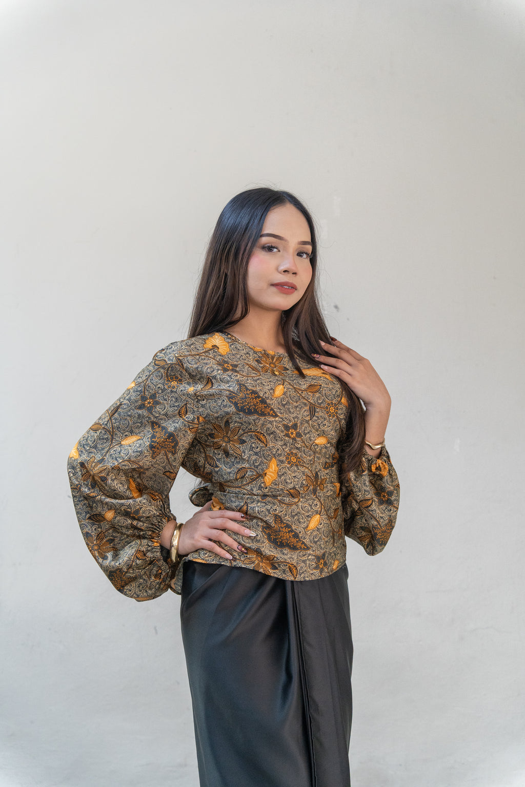 Top Aluna