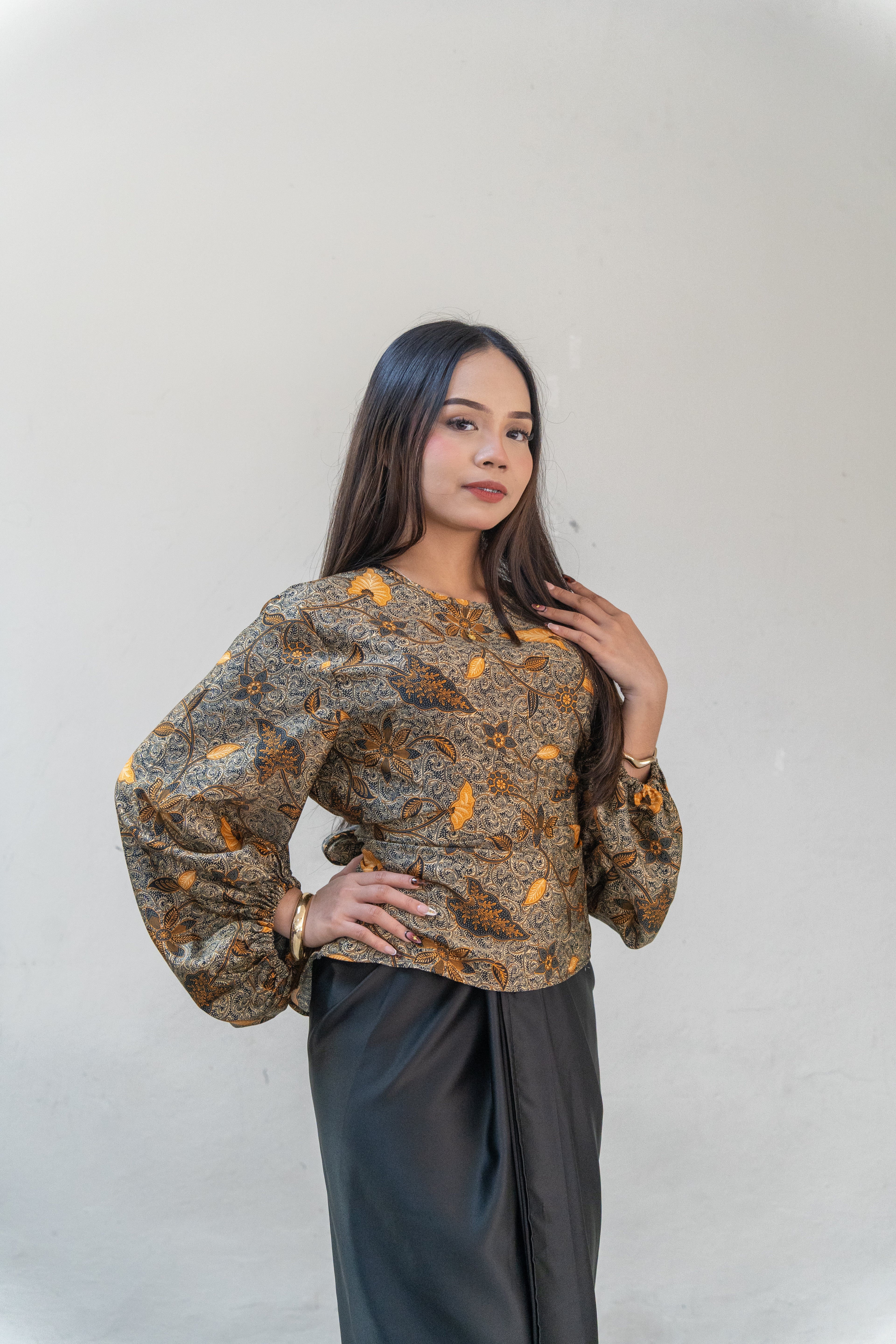 Top Aluna
