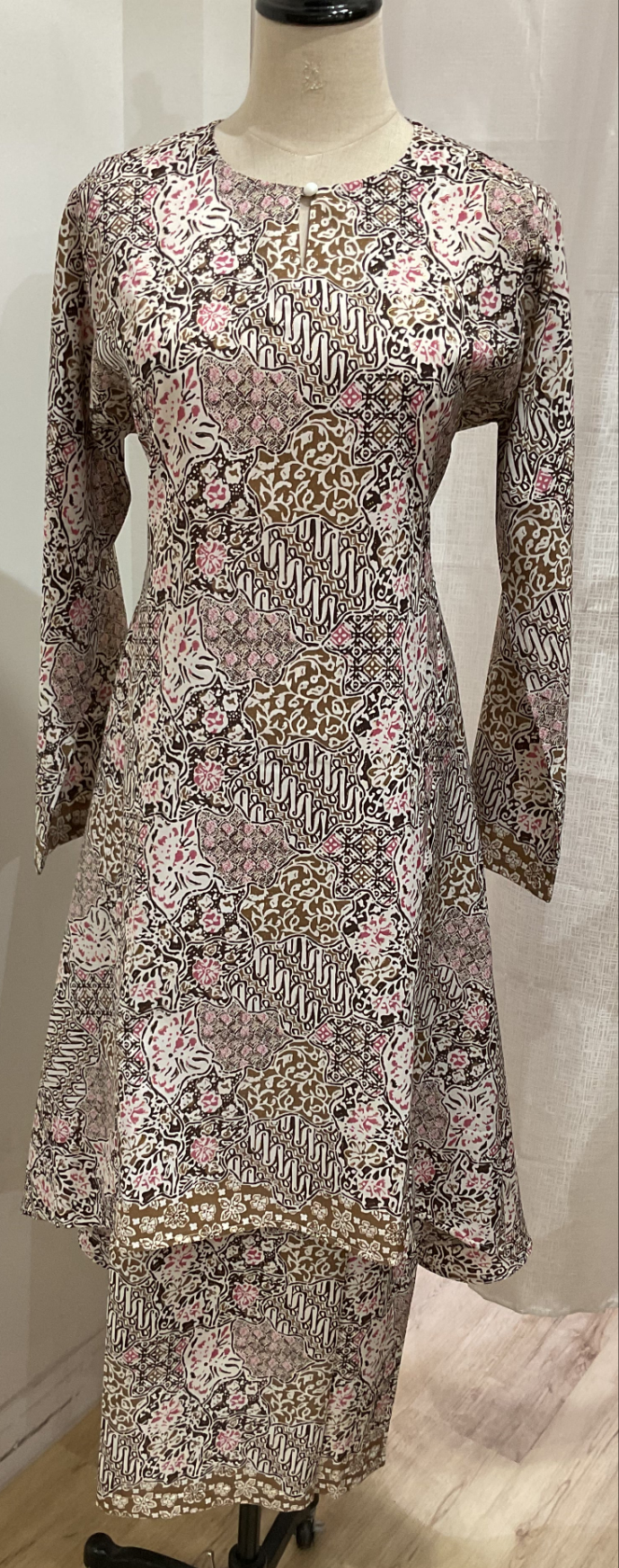 Kurung Pemo Batik Set