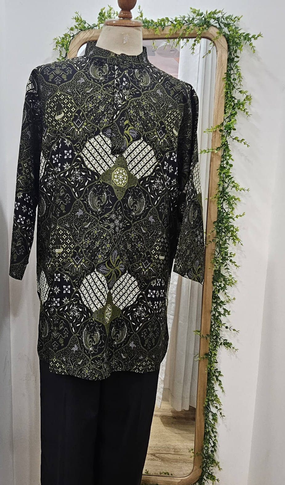 Adam Kurta [Series 2]