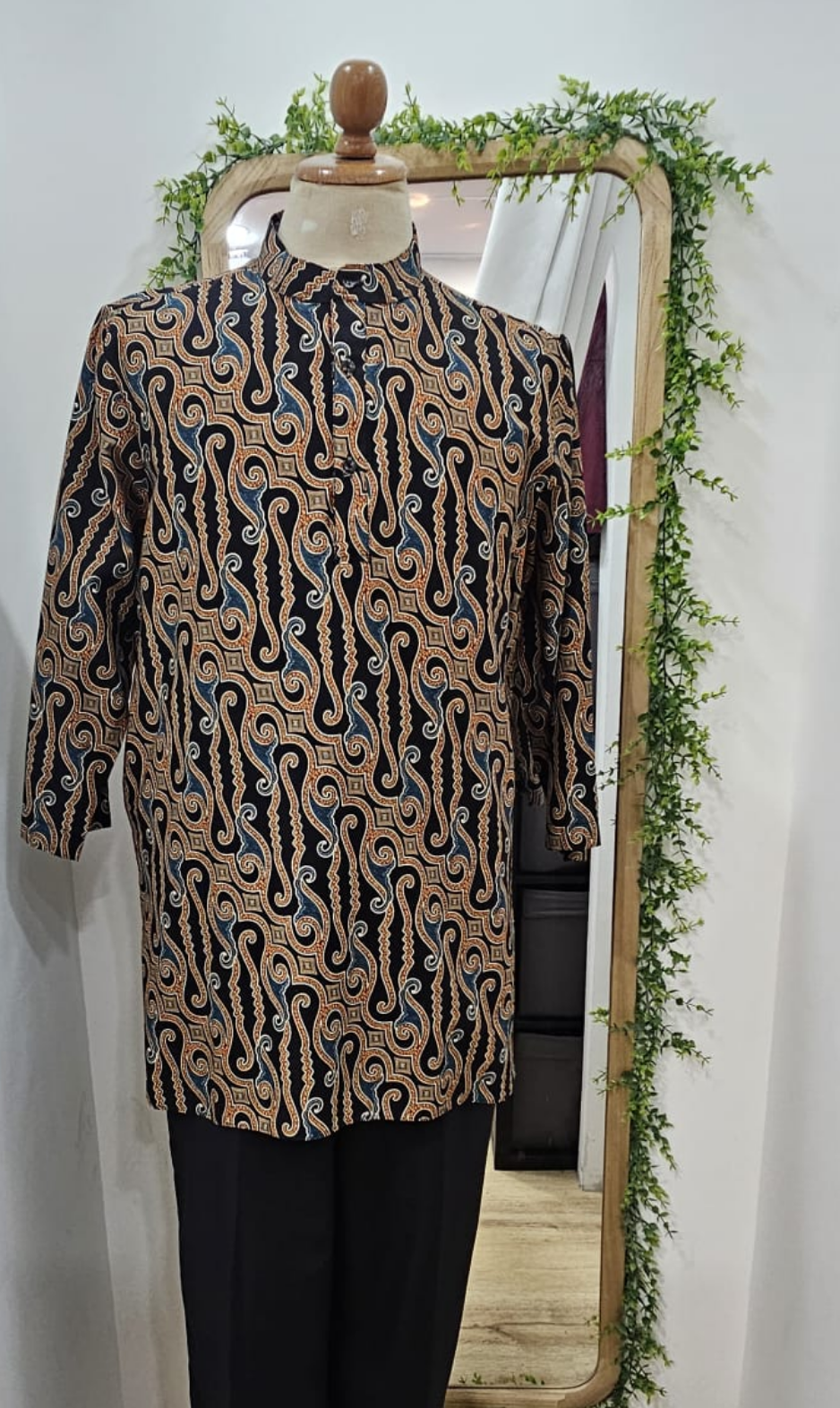 Adam Kurta [Series 1]