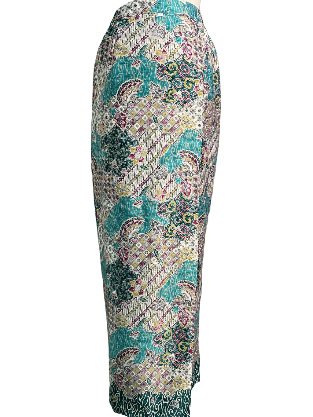 Overlap Sarong Batik Satin