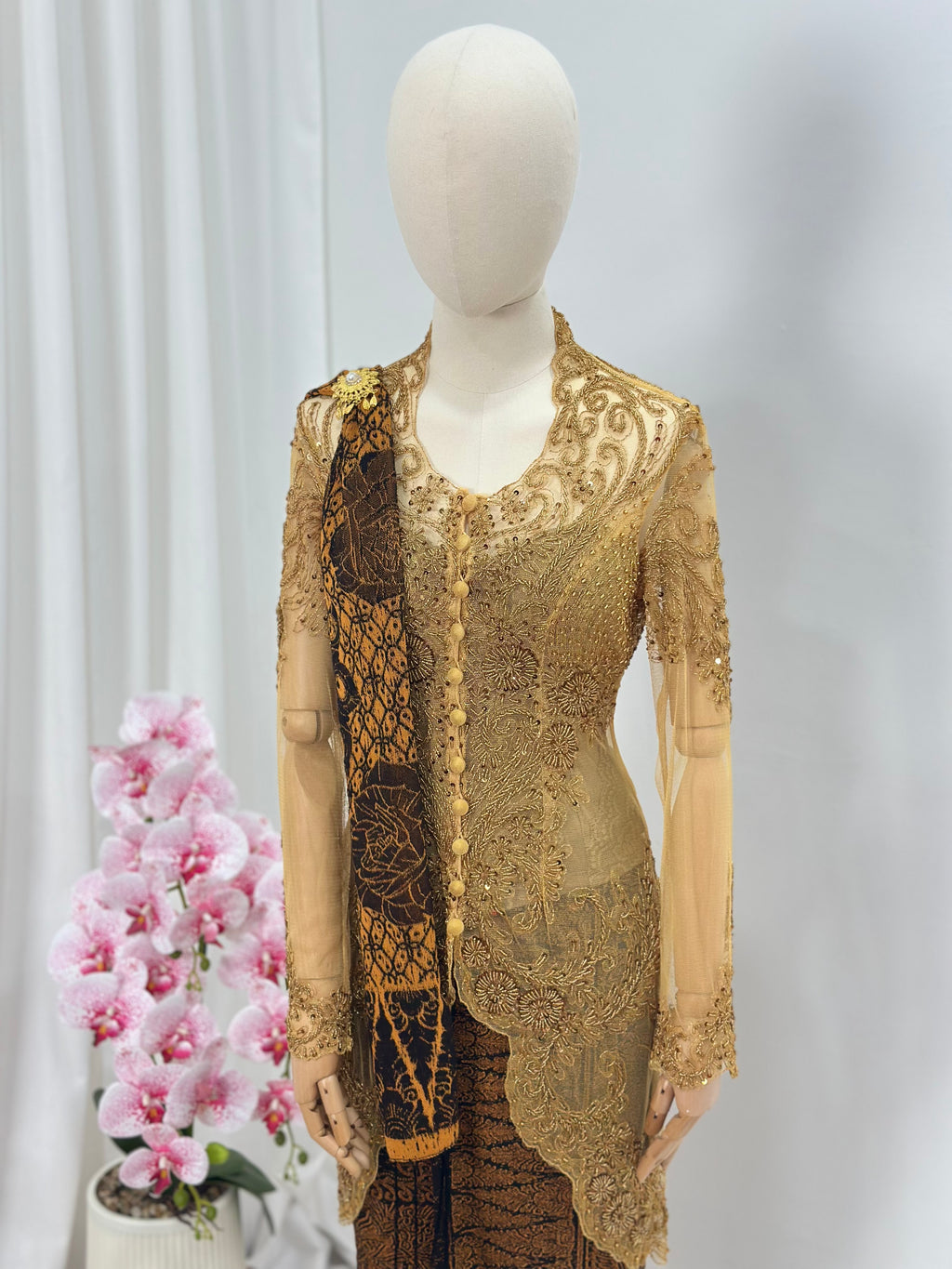 EXCLUSIVE KEBAYA COLLECTIONS