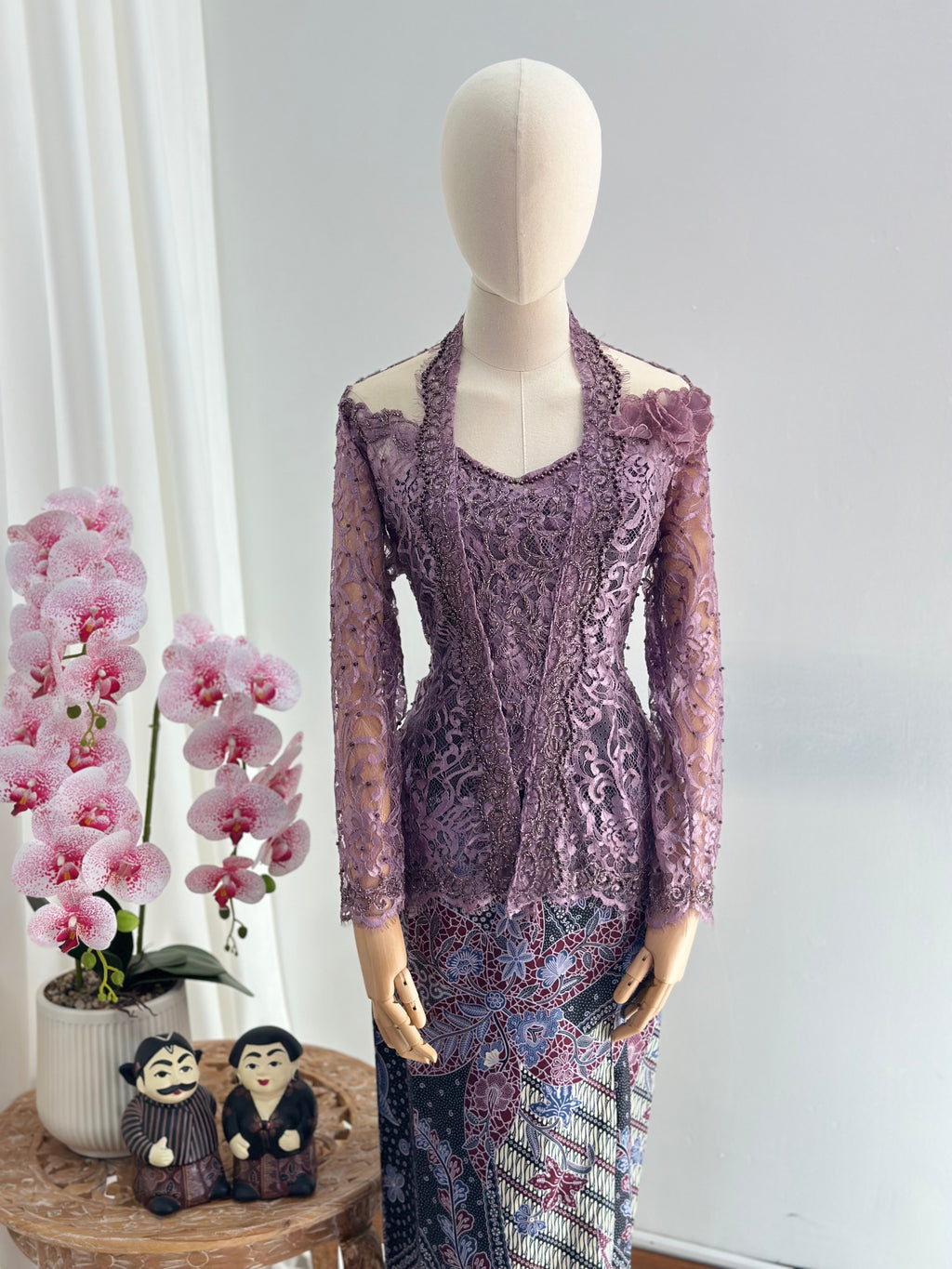 EXCLUSIVE KEBAYA COLLECTIONS