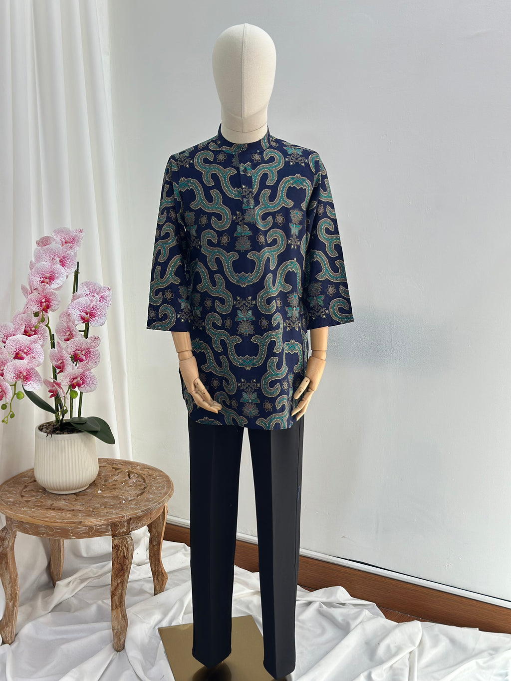 Adam Kurta [Series 1]