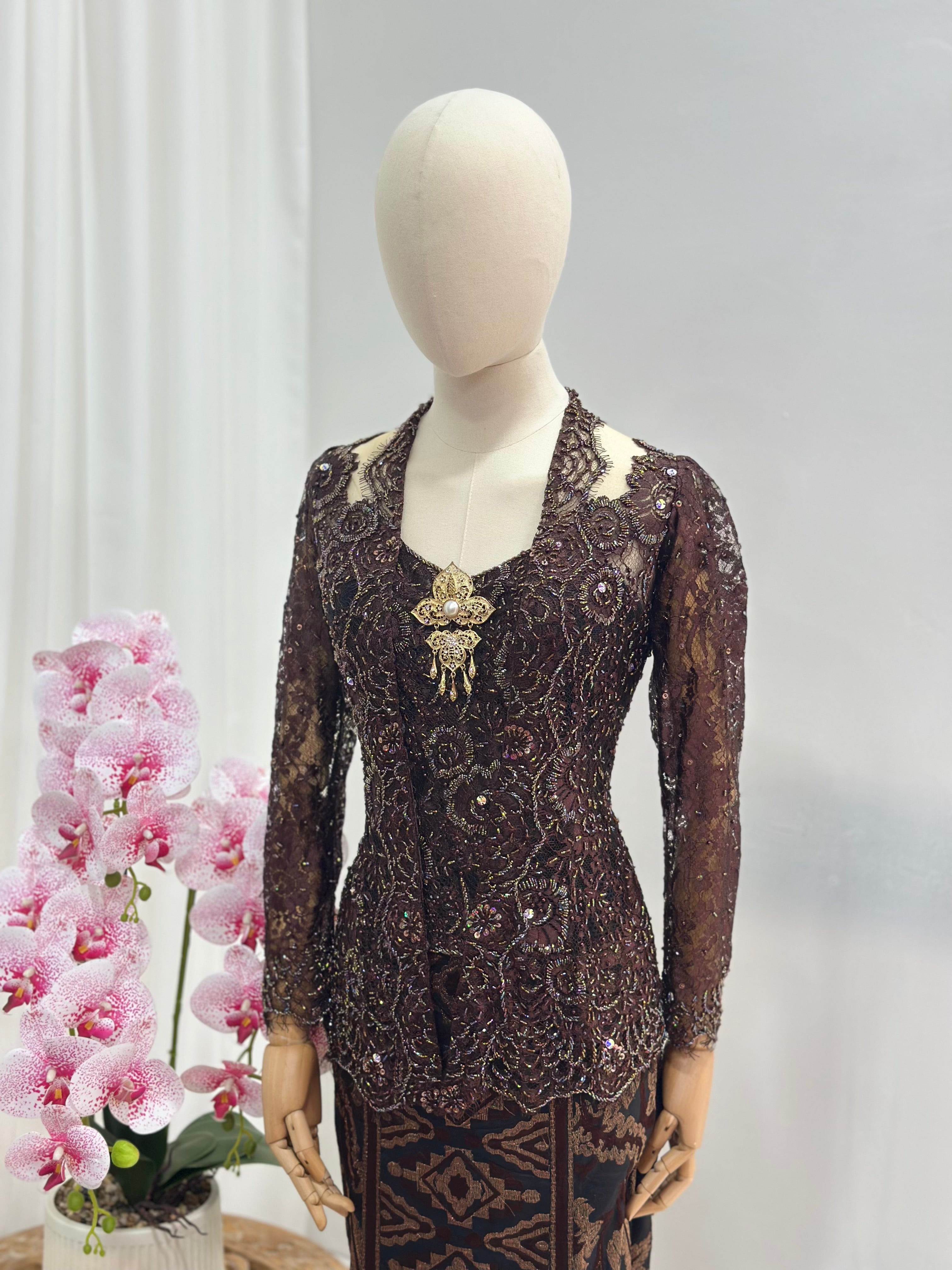 EXCLUSIVE KEBAYA COLLECTIONS