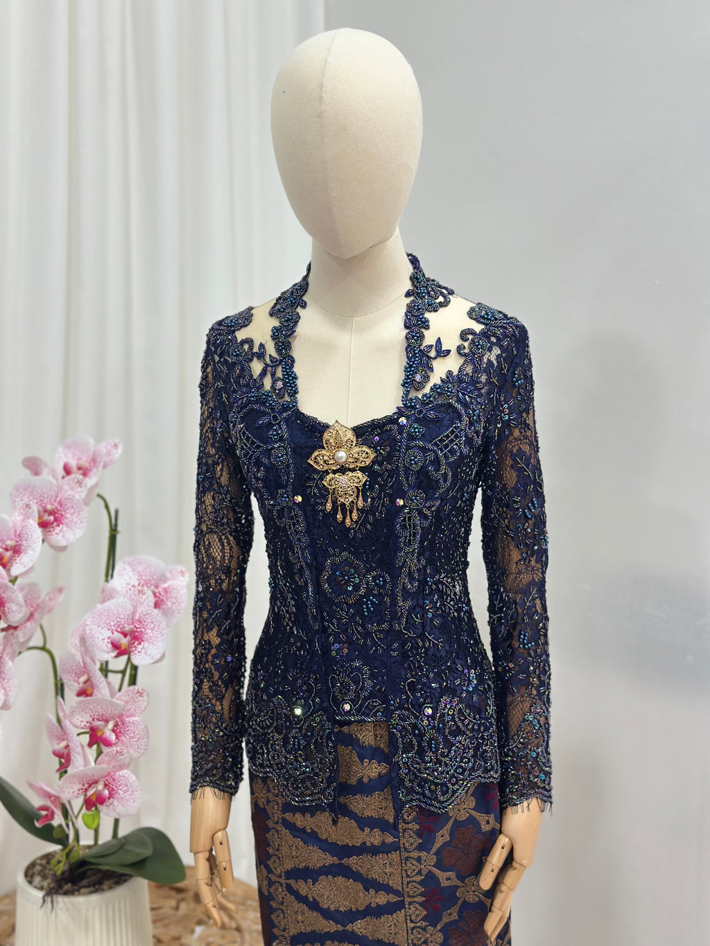 EXCLUSIVE KEBAYA COLLECTIONS