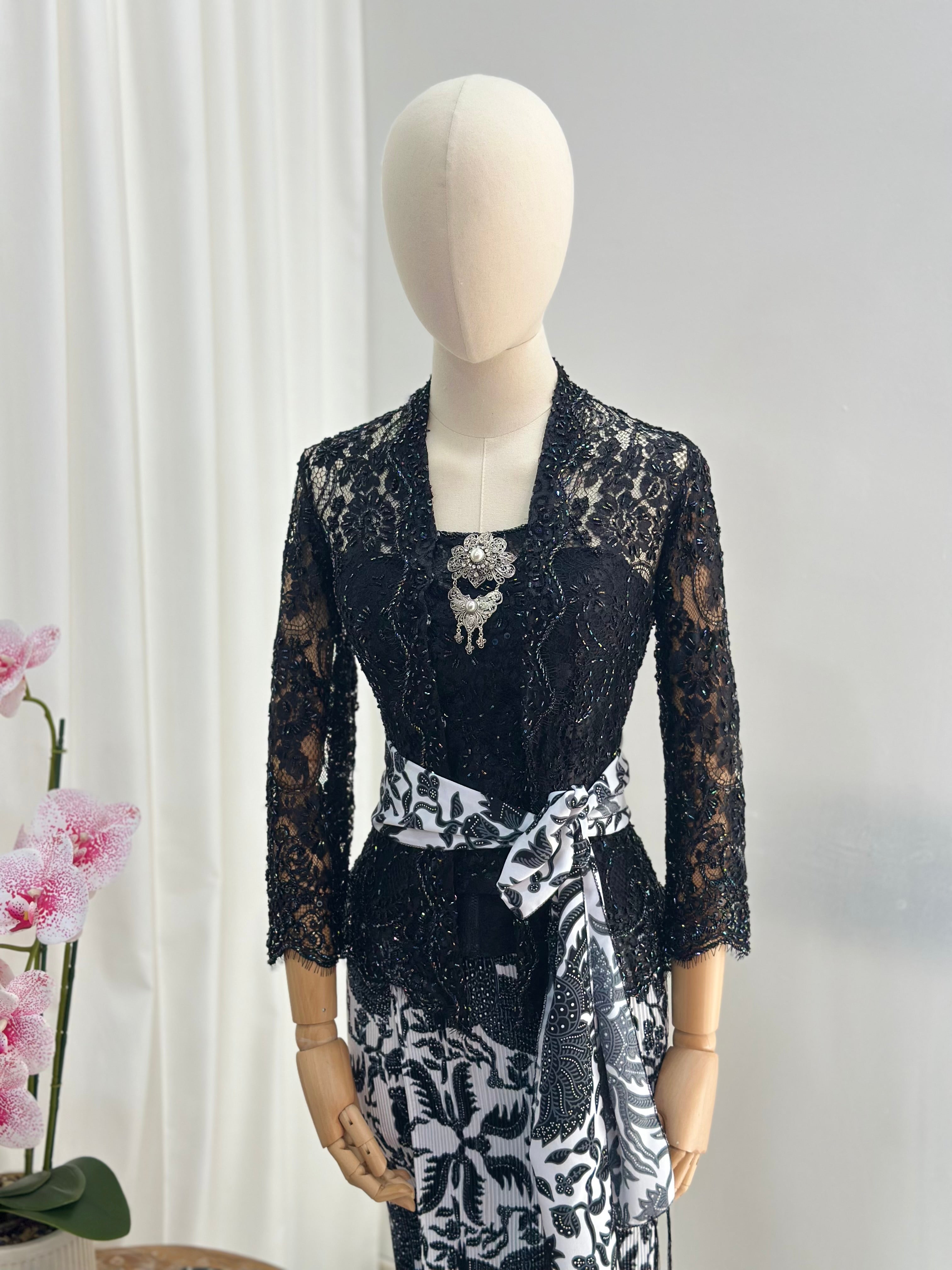 EXCLUSIVE KEBAYA COLLECTIONS