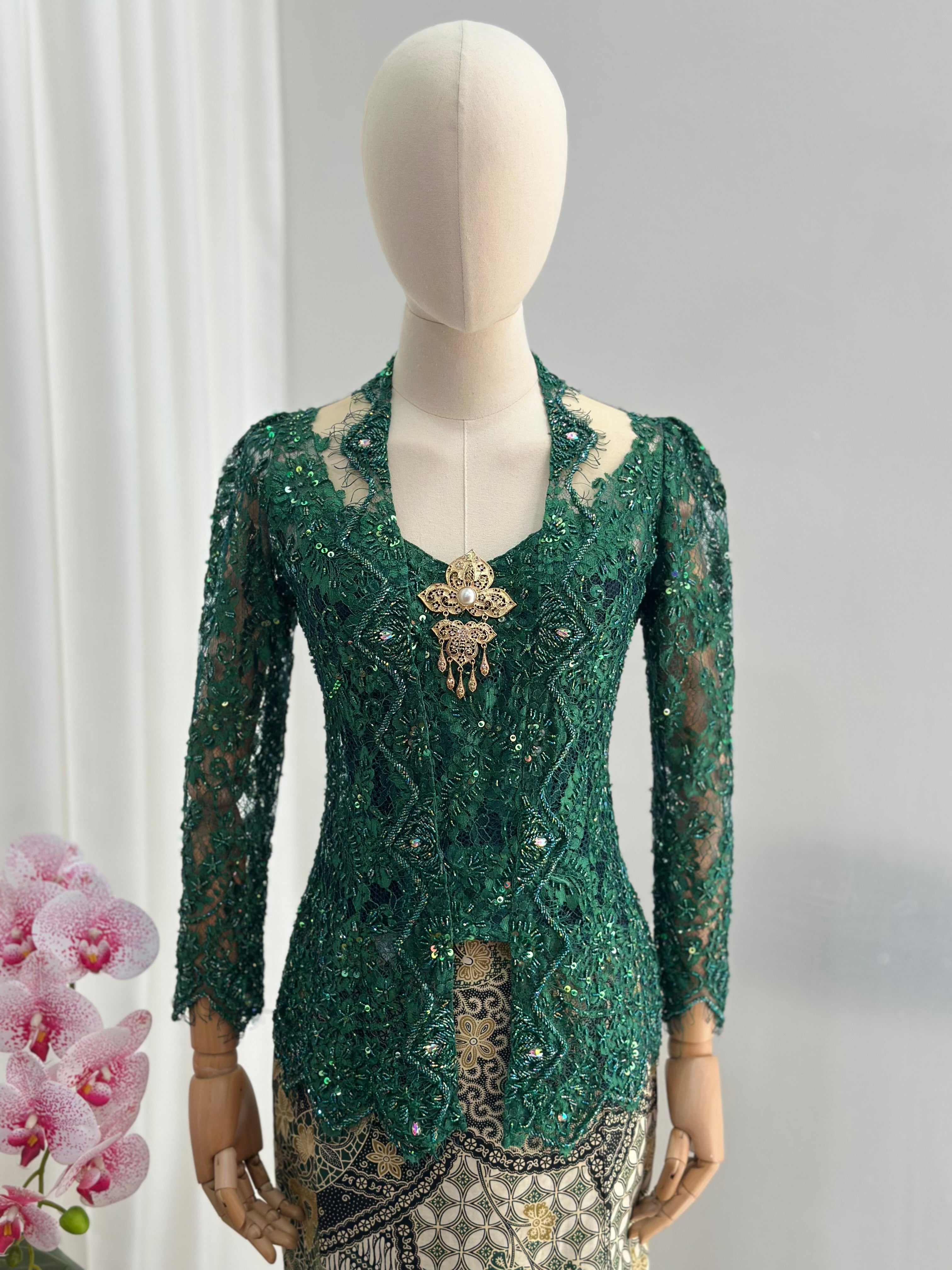 EXCLUSIVE KEBAYA COLLECTIONS