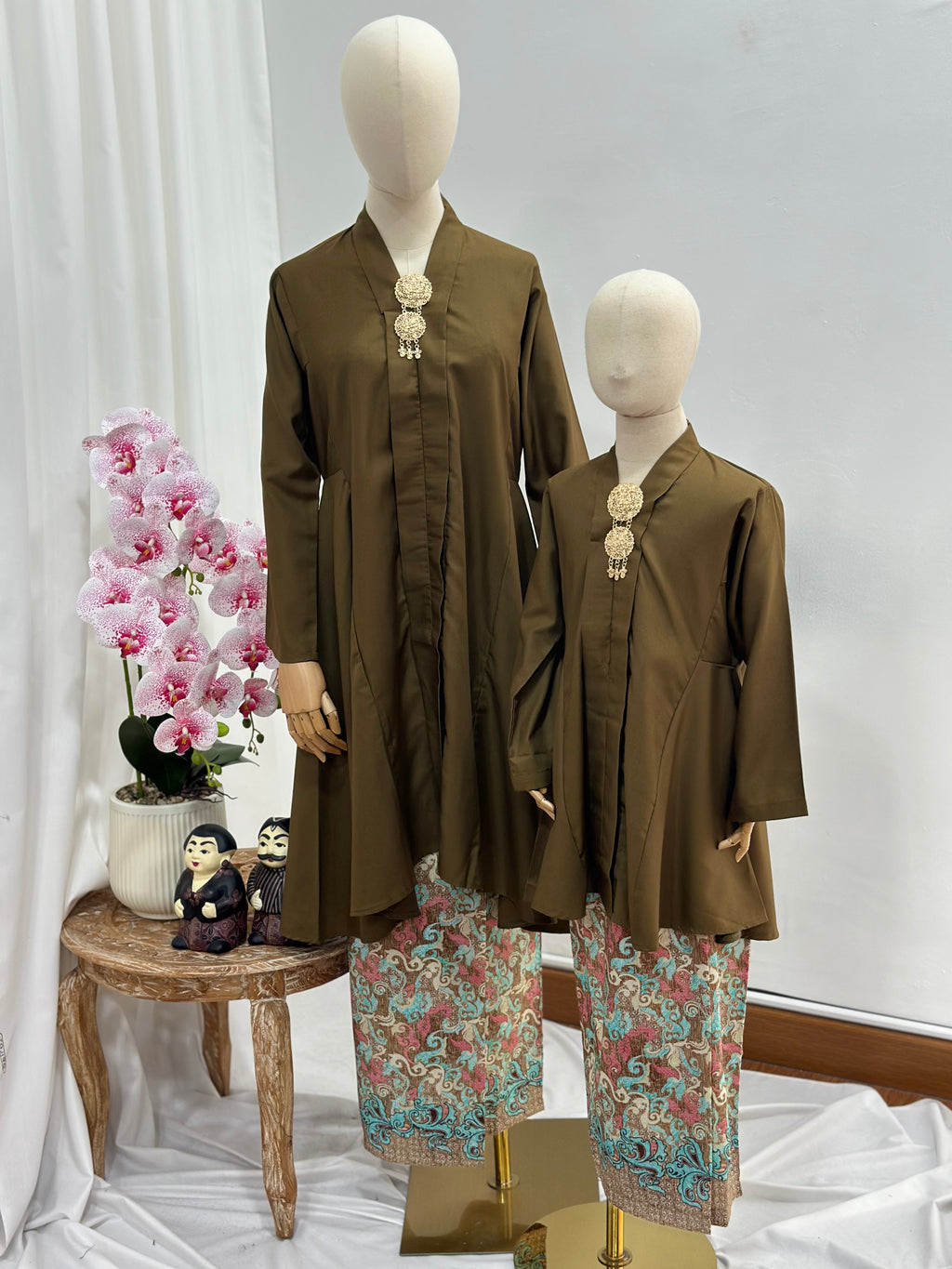 Kebaya Pemo [Series 24]