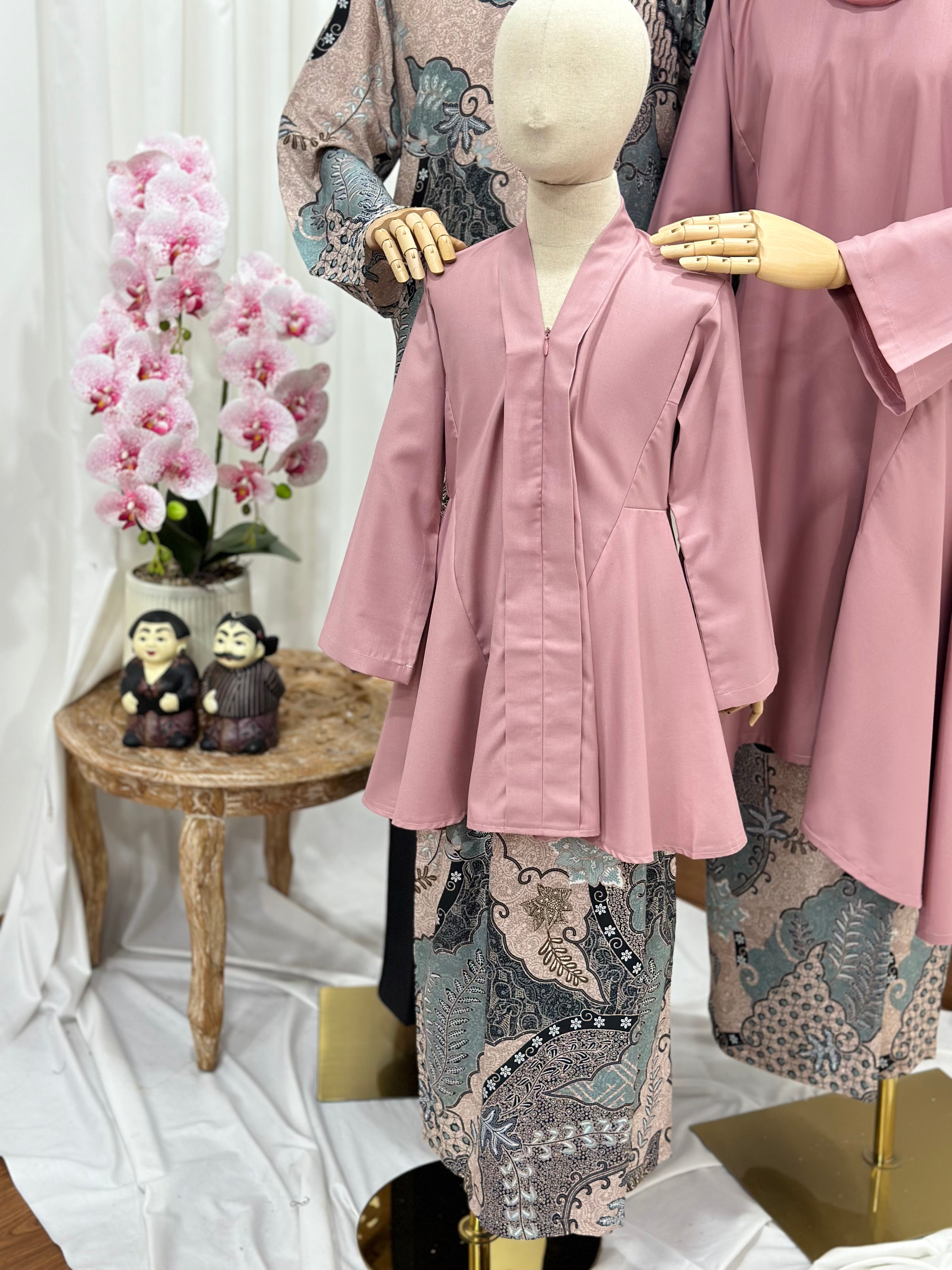 Kids Pemo Kebaya Set