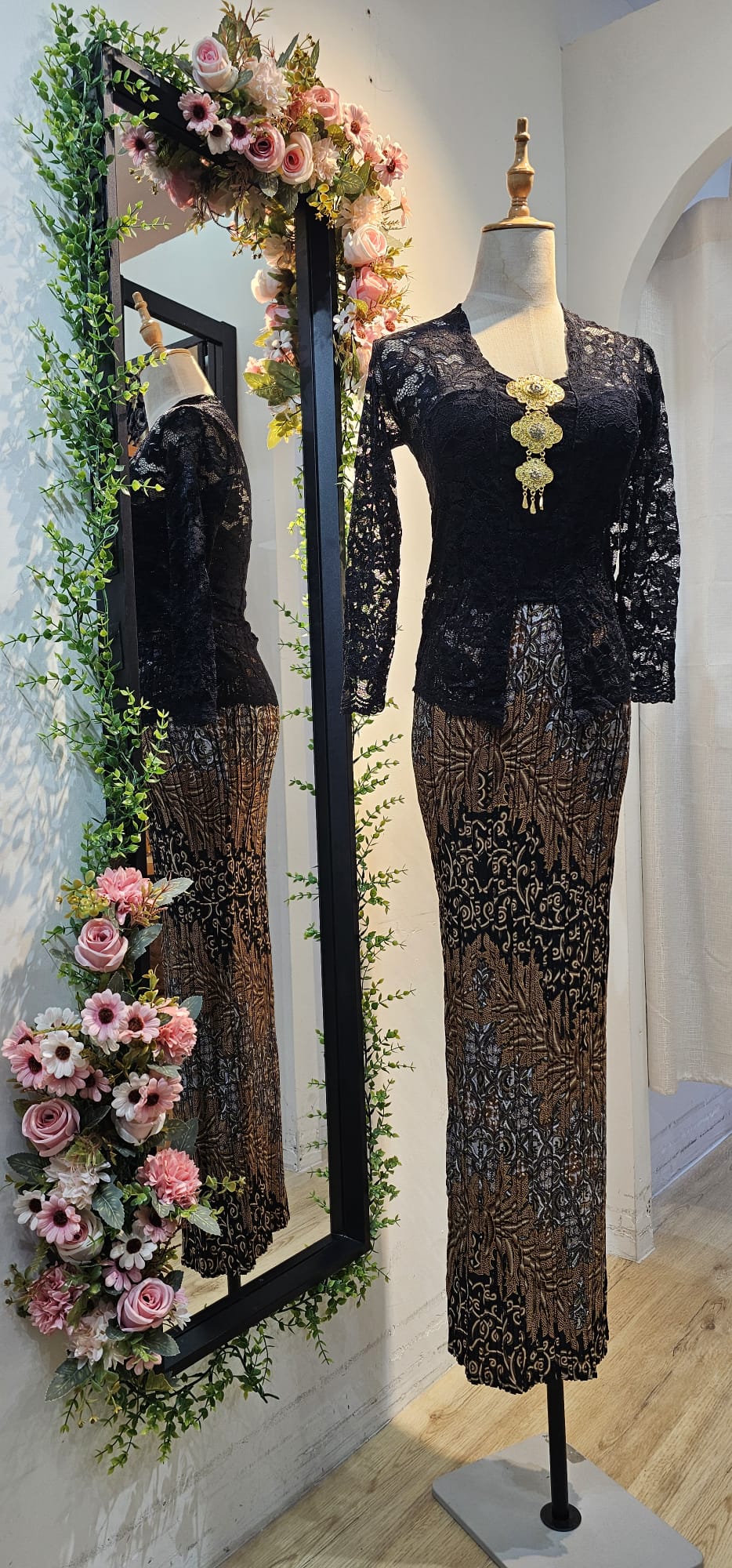 Kebaya Saloma