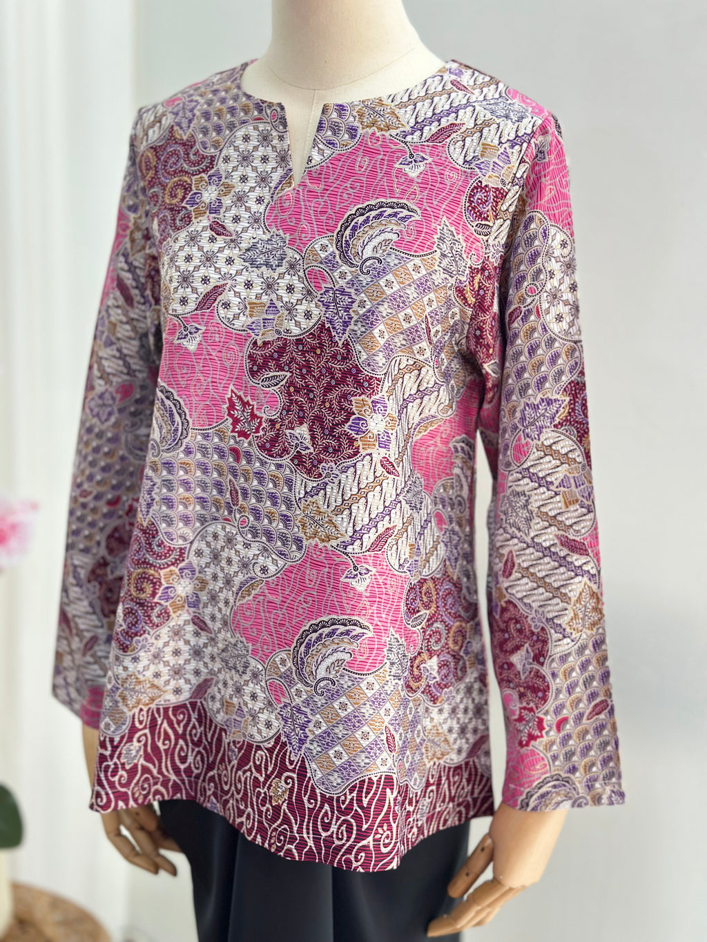 Batik Kurung/Kedah Top Singapore Women · Opah Series · Mozaic SG