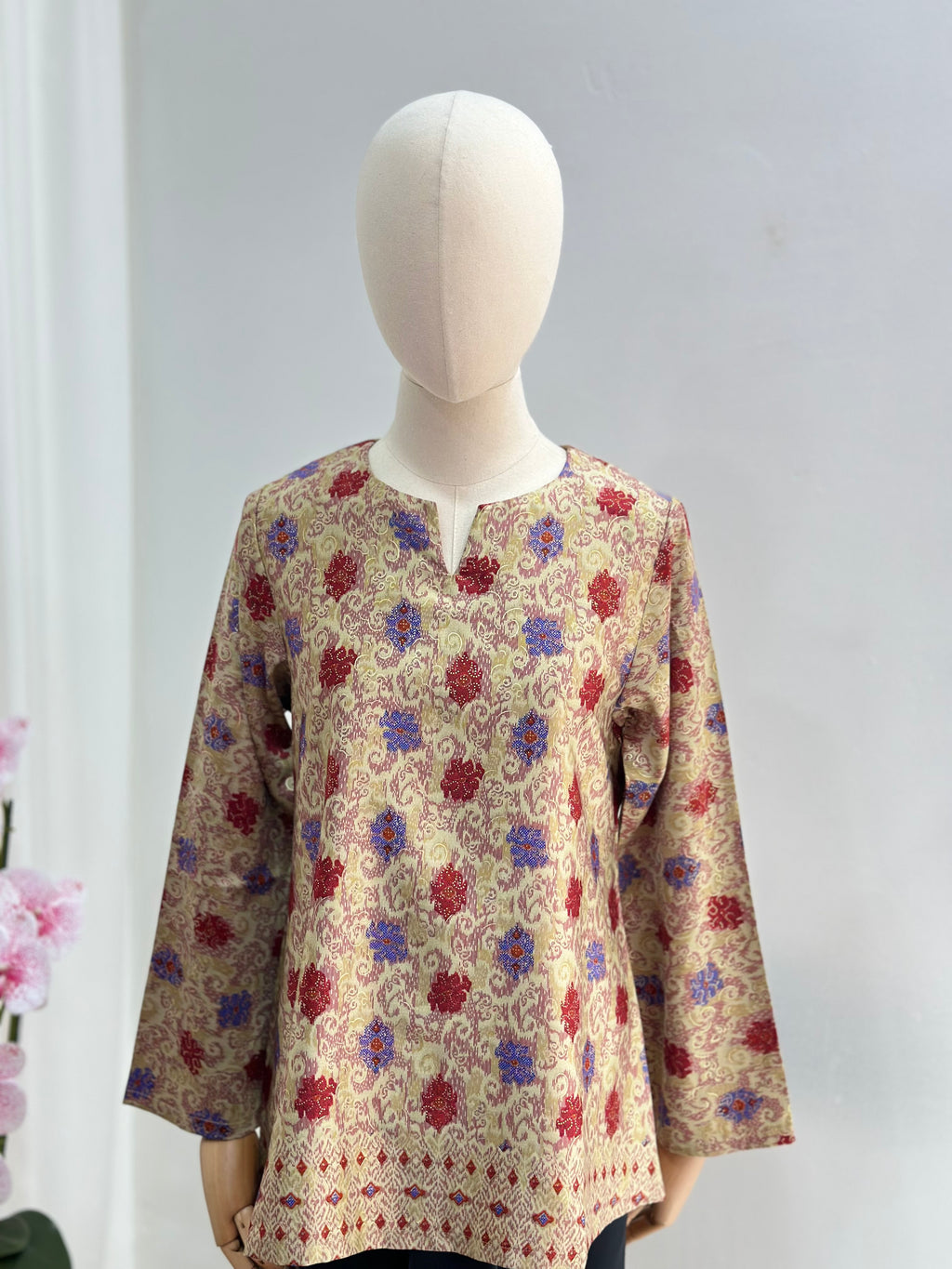 Batik Kurung/Kedah Top Singapore Women · Opah Series · Mozaic SG