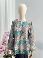 Batik Kurung/Kedah Top Singapore Women · Opah Series · Mozaic SG