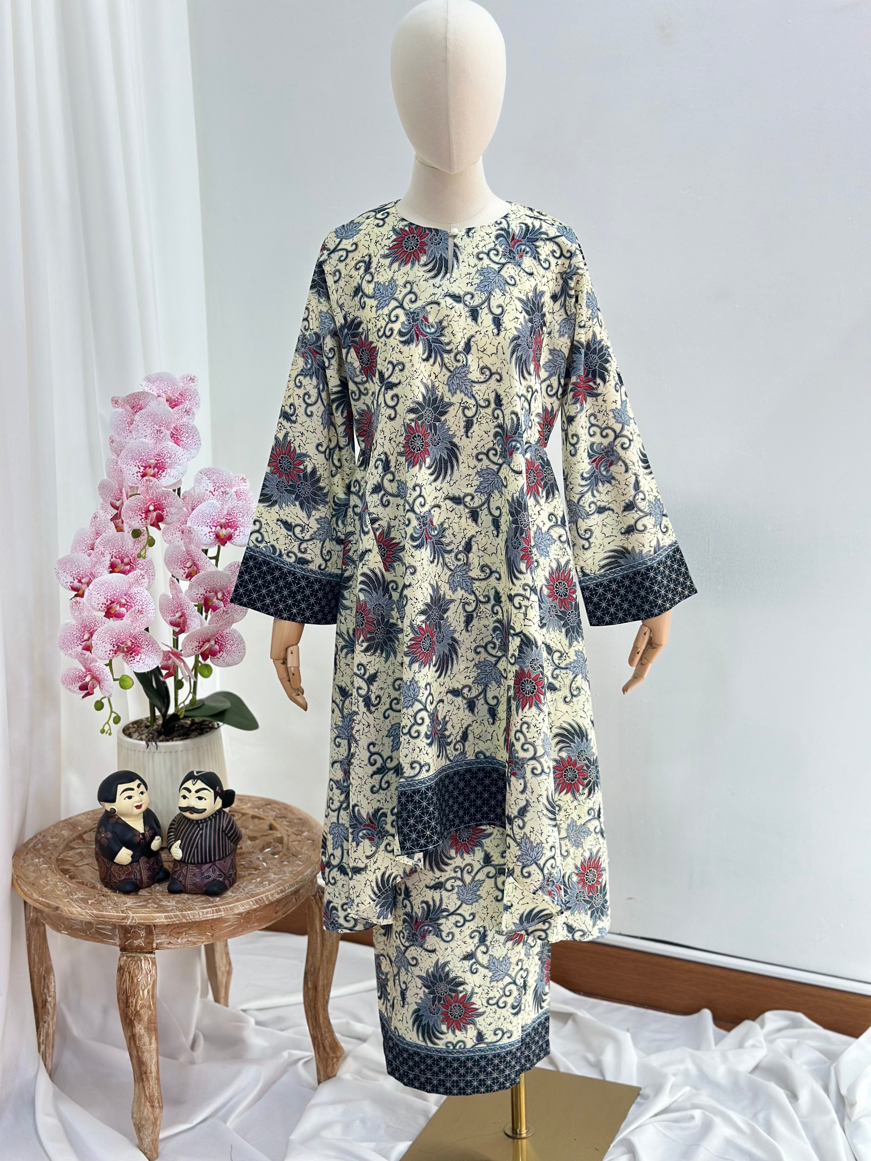 Kurung Pemo Batik Set