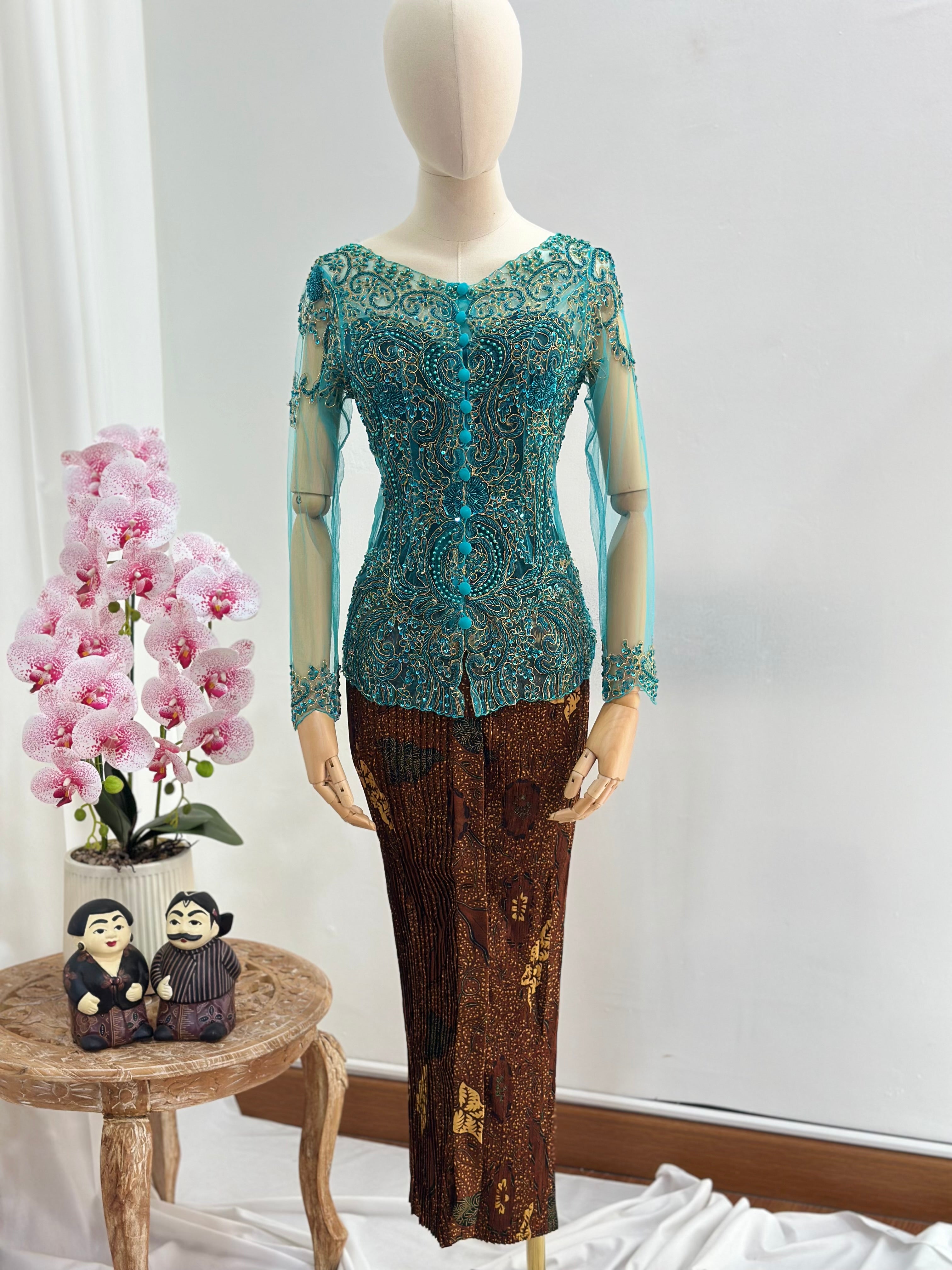 Kebaya Kendedes