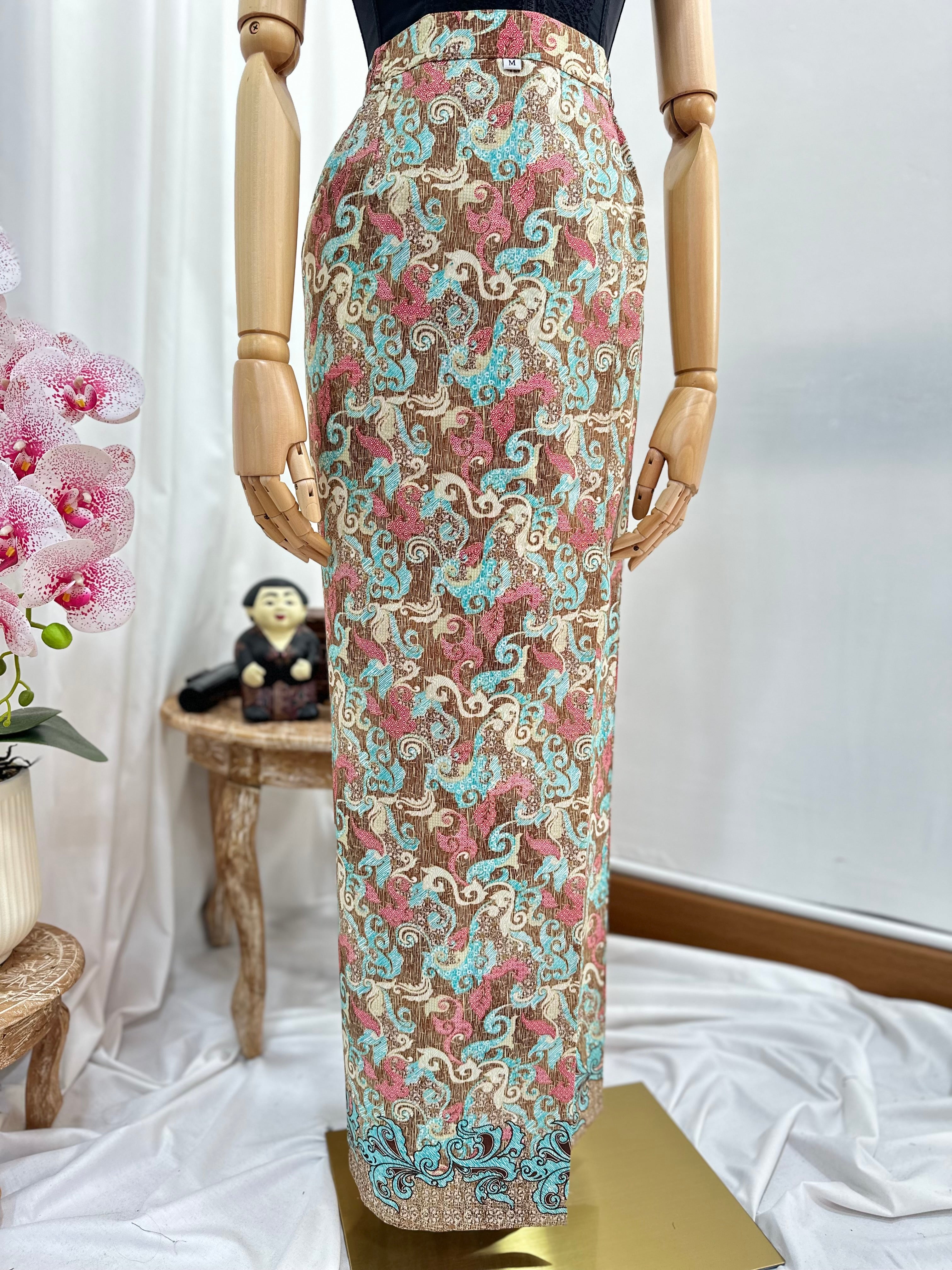 Overlap Sarong Batik Satin