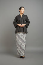 Nabila Top