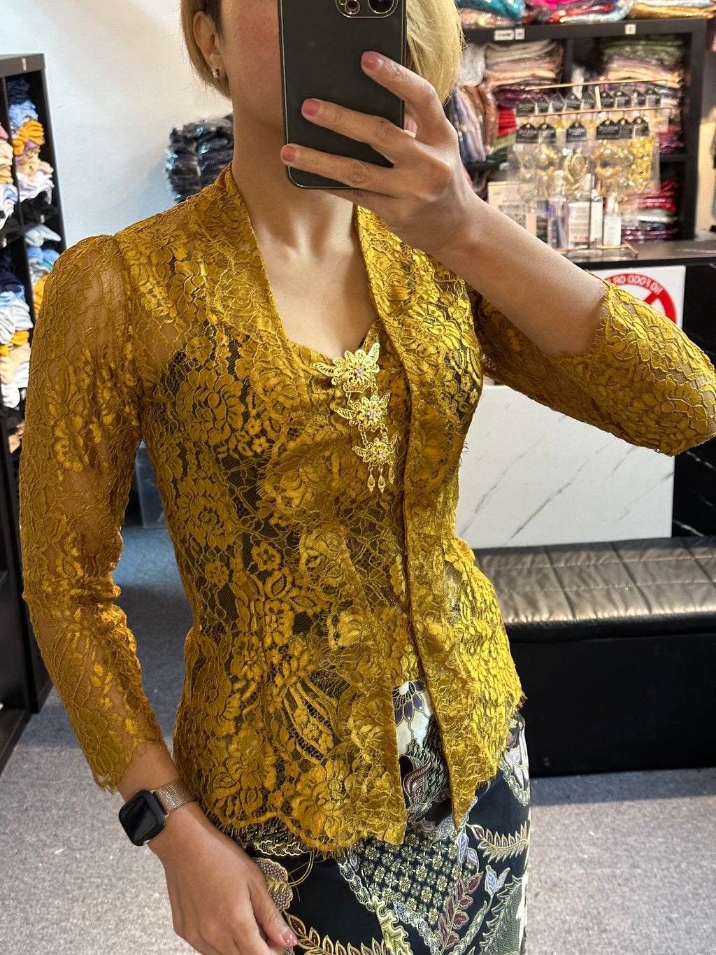 *Accessories and Sarong/Skirt sold separately.

*Product colour may slightly vary due to photographic lighting sources or your mointor setting. The actual size may vary as many of the products we produce are hand made. Please allow (0.05 to 0.1 inches) size variance.
