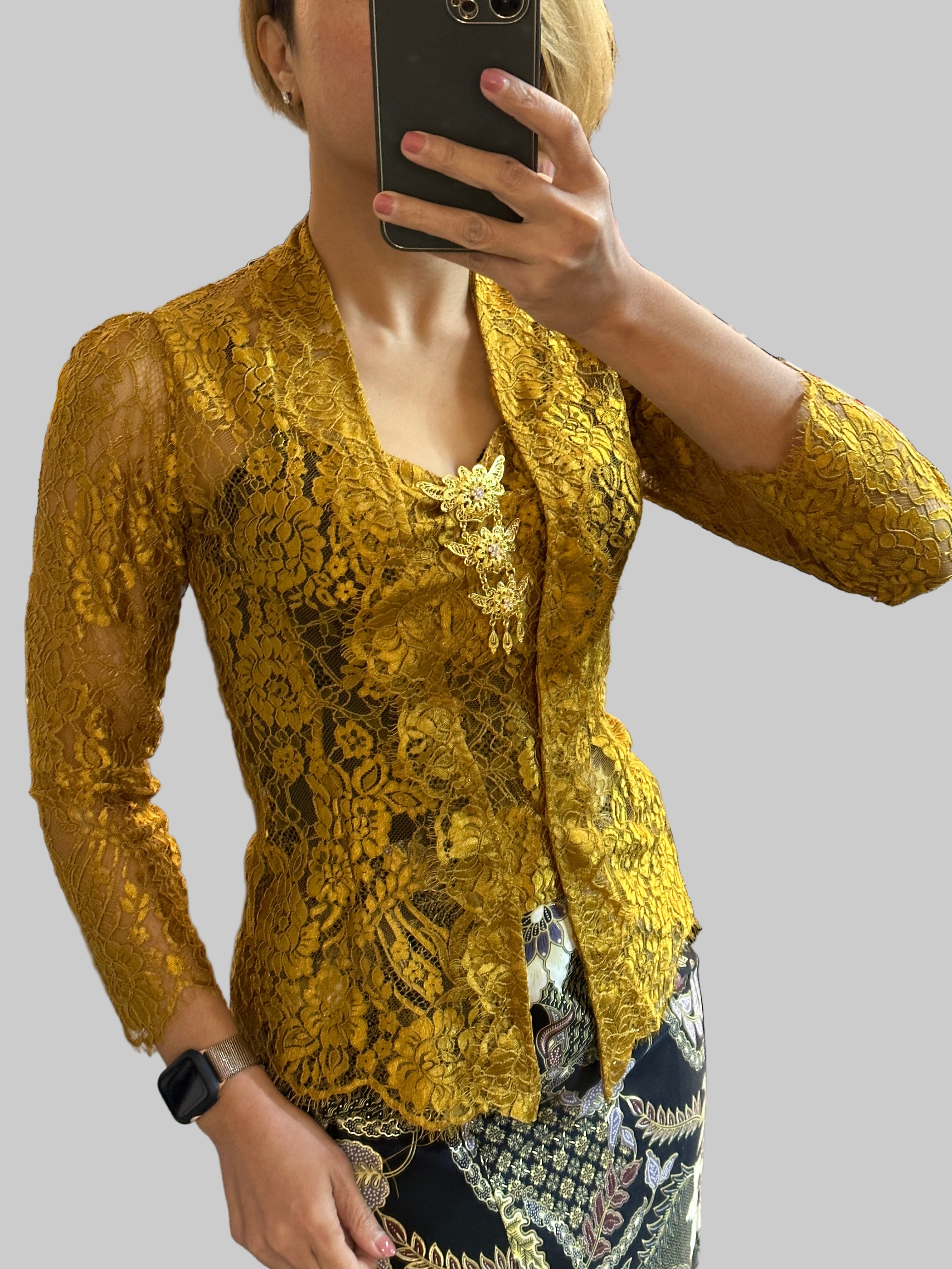 *Accessories and Sarong/Skirt sold separately.

*Product colour may slightly vary due to photographic lighting sources or your mointor setting. The actual size may vary as many of the products we produce are hand made. Please allow (0.05 to 0.1 inches) size variance.
