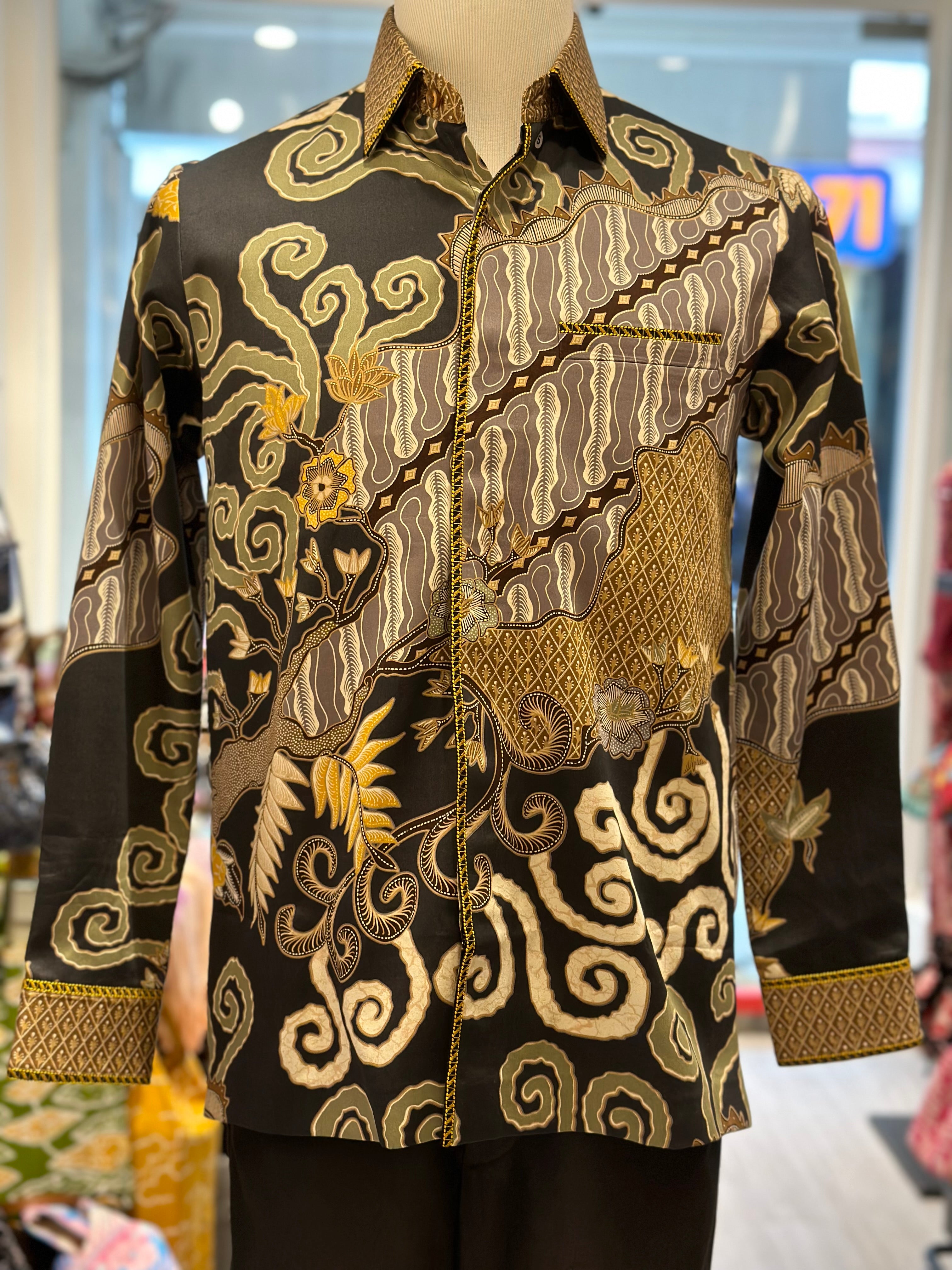 *Product colour may slightly vary due to photographic lighting sources or your mointor setting. The actual size may vary as many of the products we produce are hand made. Please allow (0.05 to 0.1 inches) size variance.